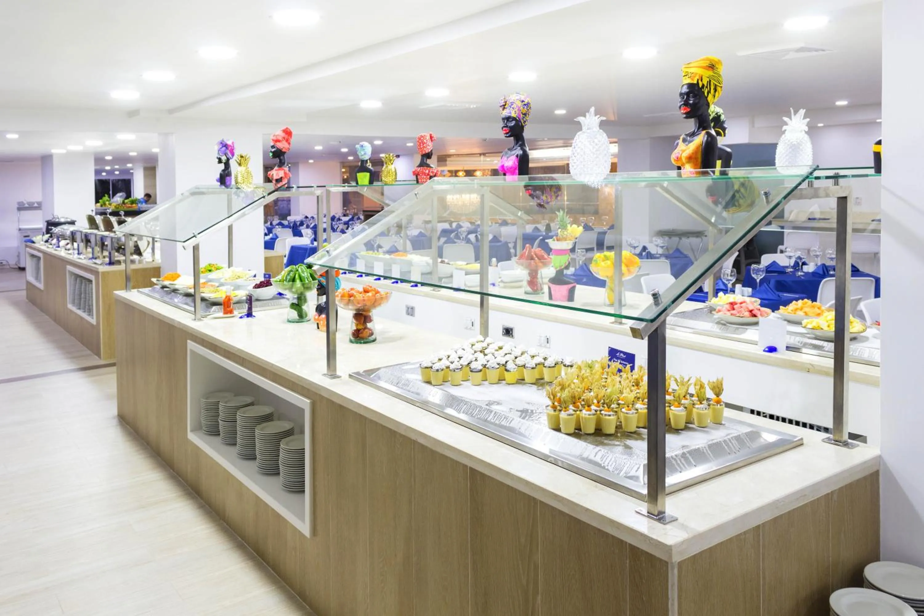 Restaurant/places to eat in Hotel Cartagena Plaza