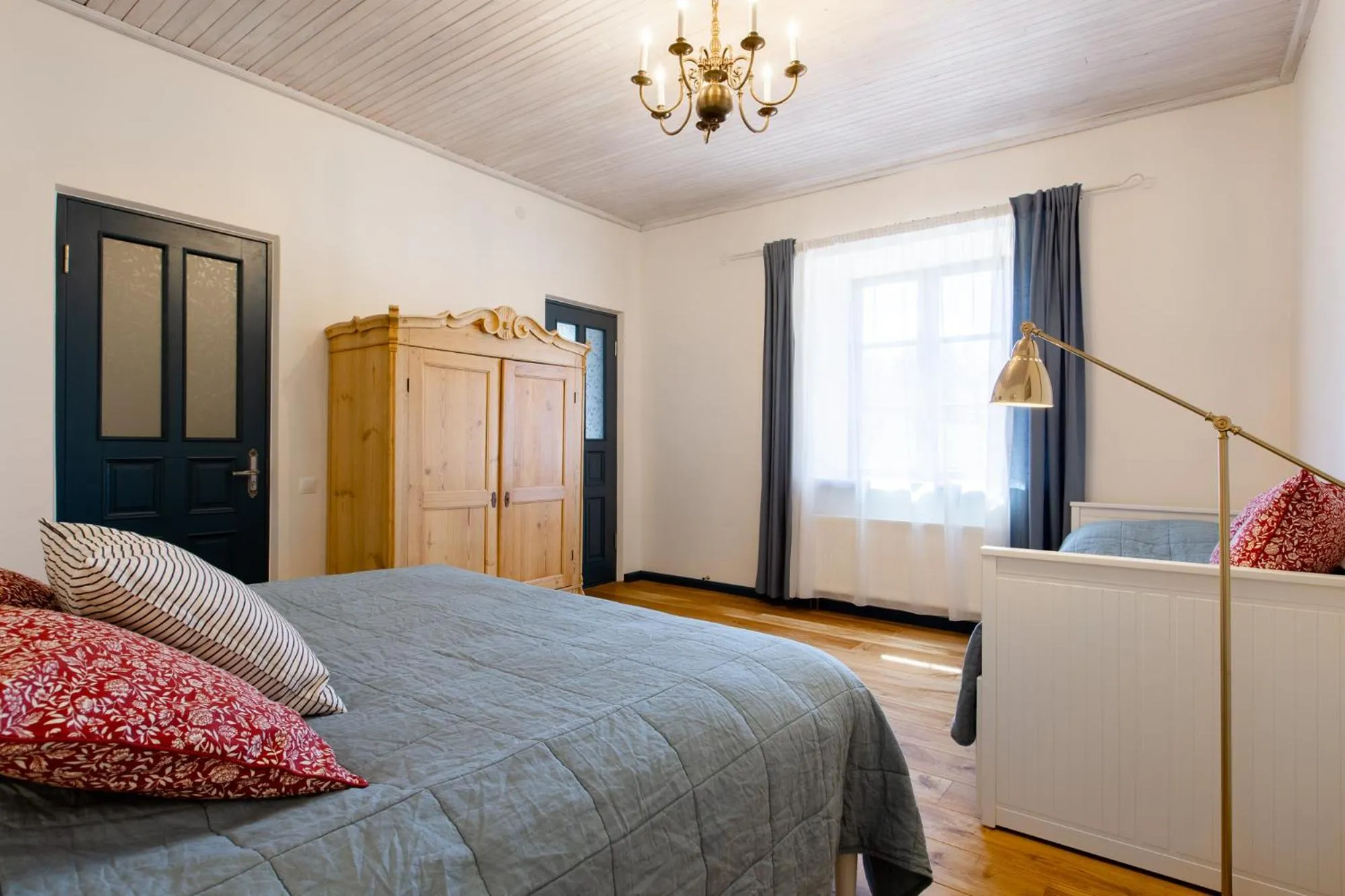 Bed in Karlamuiza Country Hotel