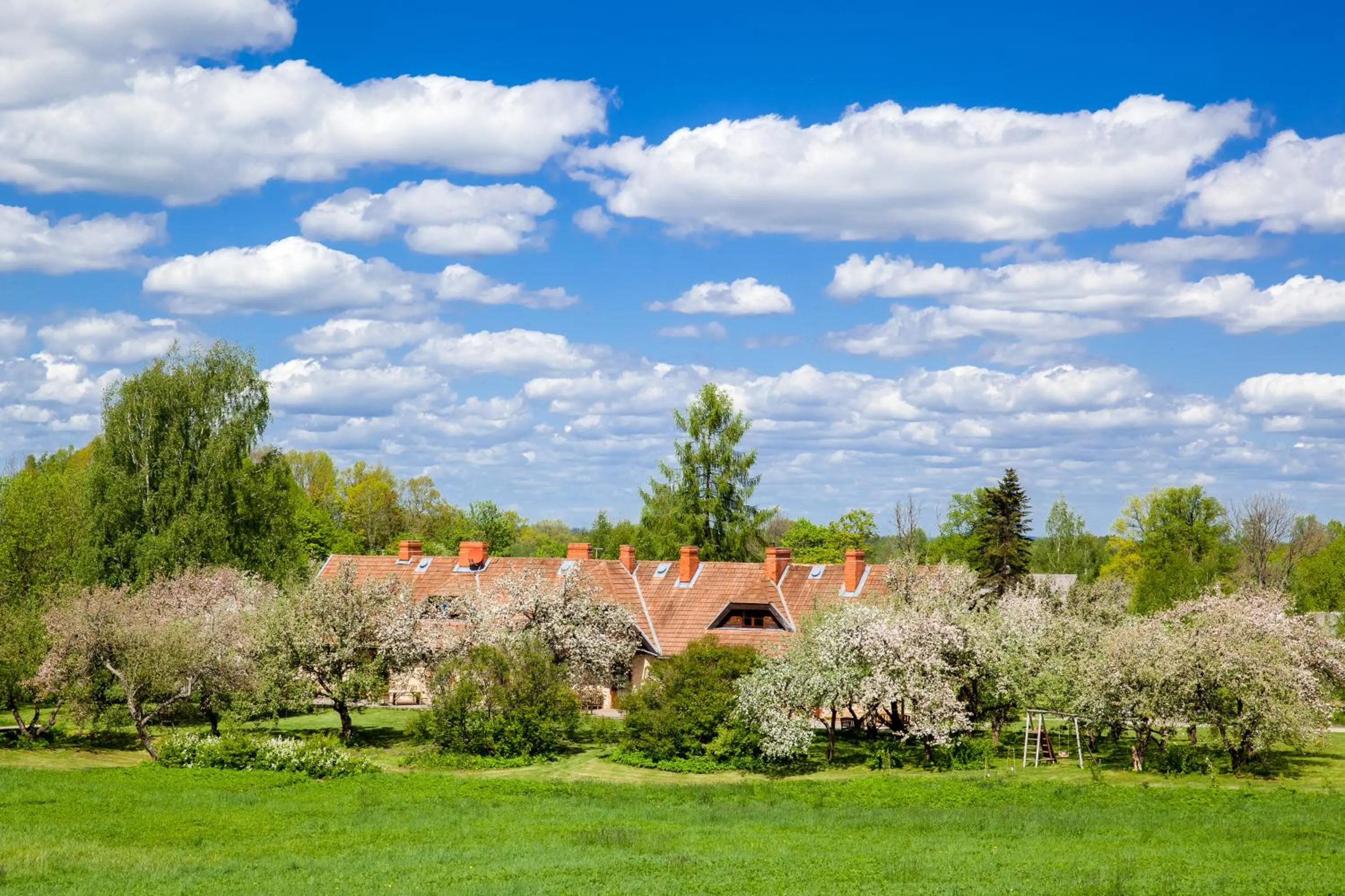 Property building in Karlamuiza Country Hotel