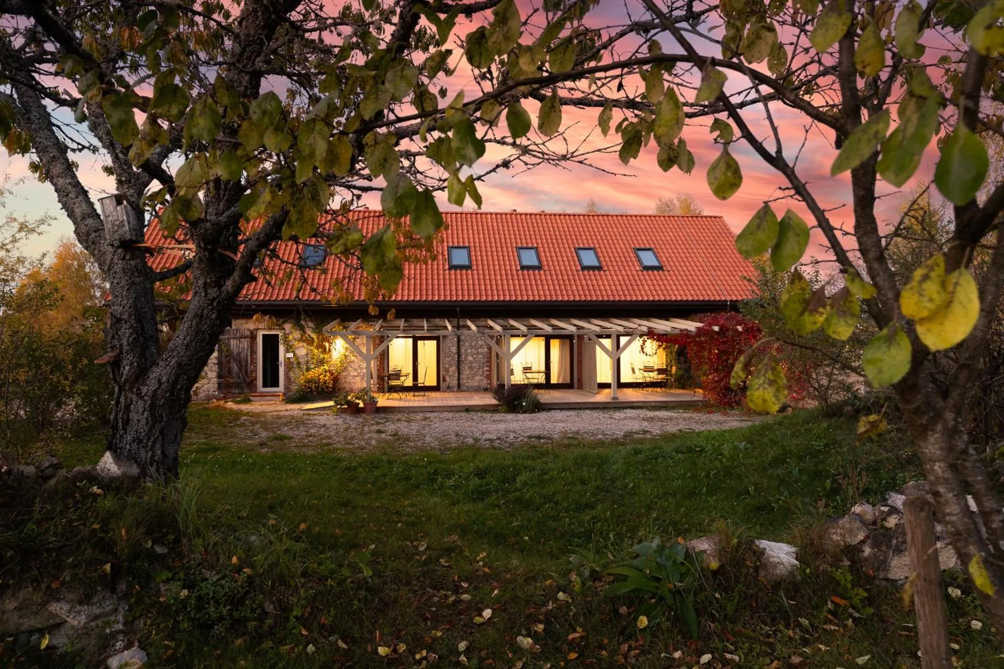 Night in Karlamuiza Country Hotel