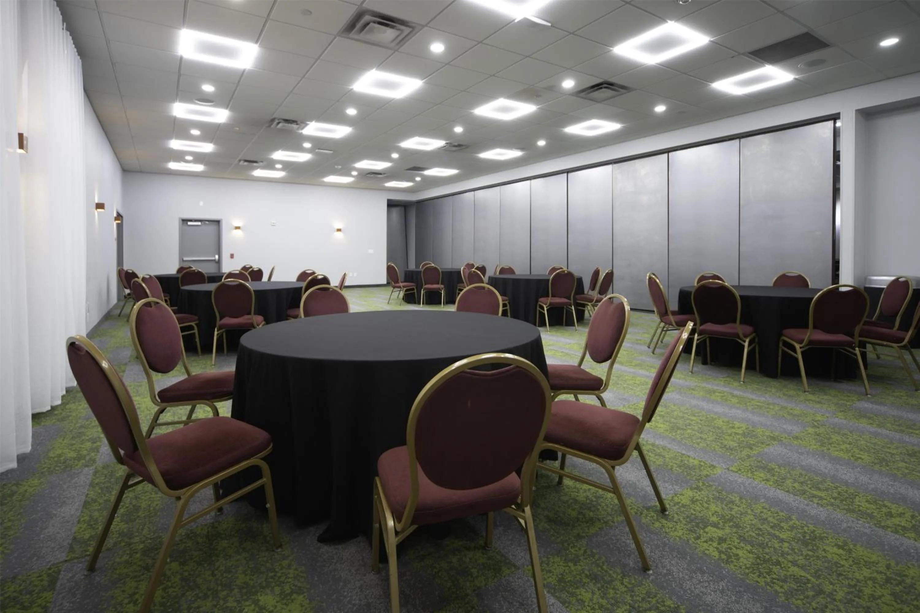 Meeting/conference room in Spark by Hilton Amarillo East