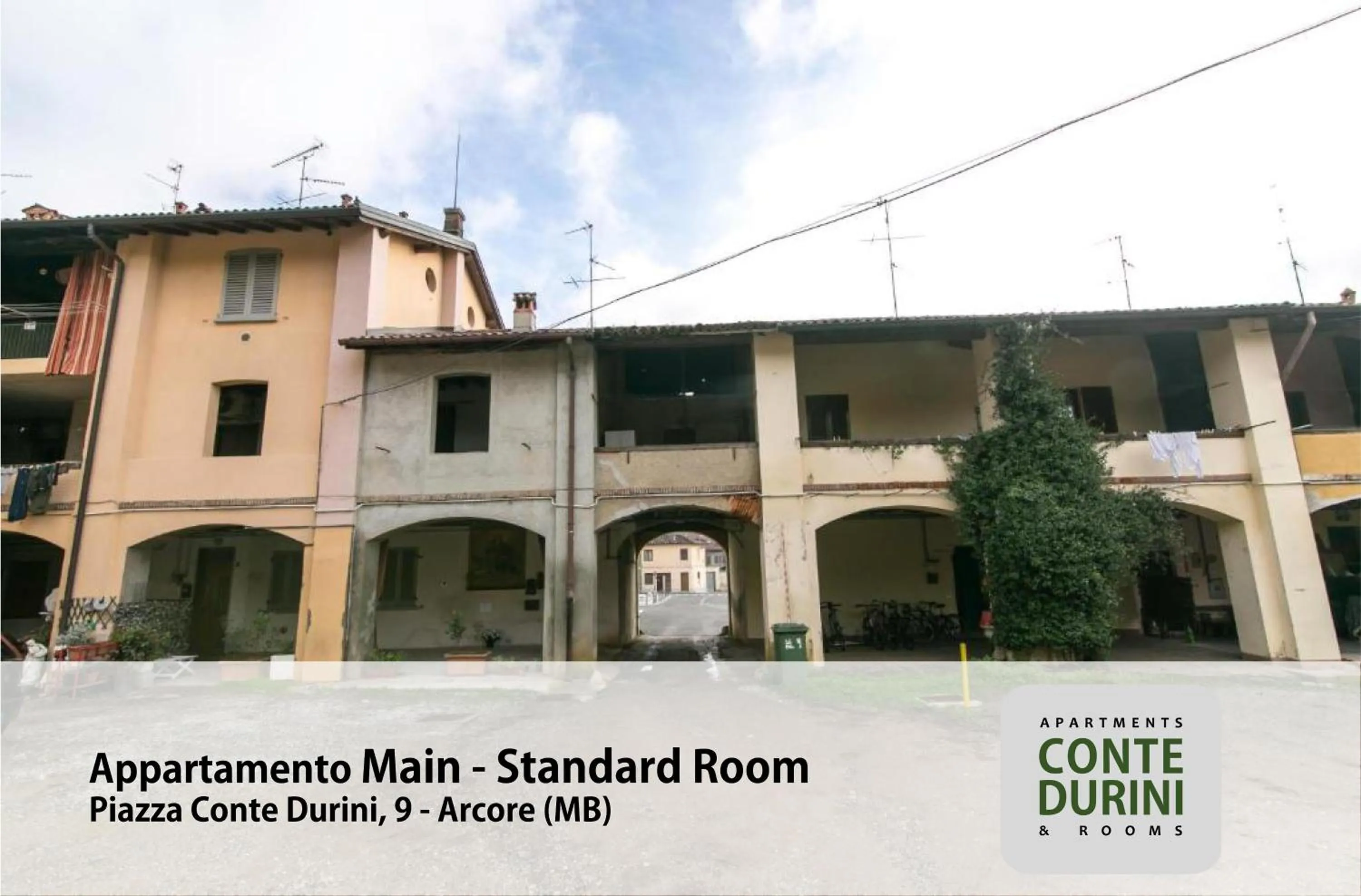 Property building in Conte Durini Apartments & Rooms