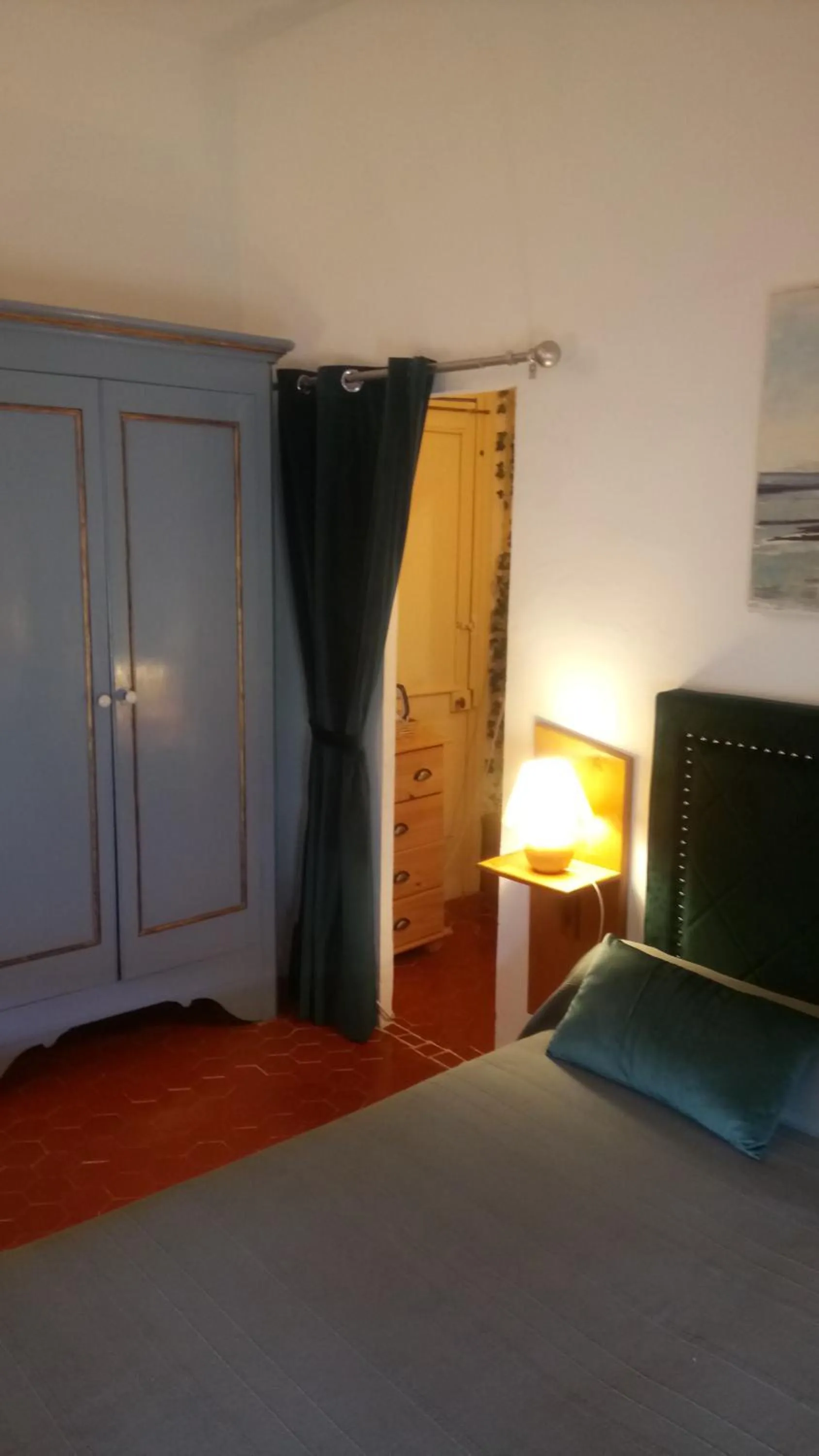 Bedroom, Bed in Domaine du Paraïs B&B