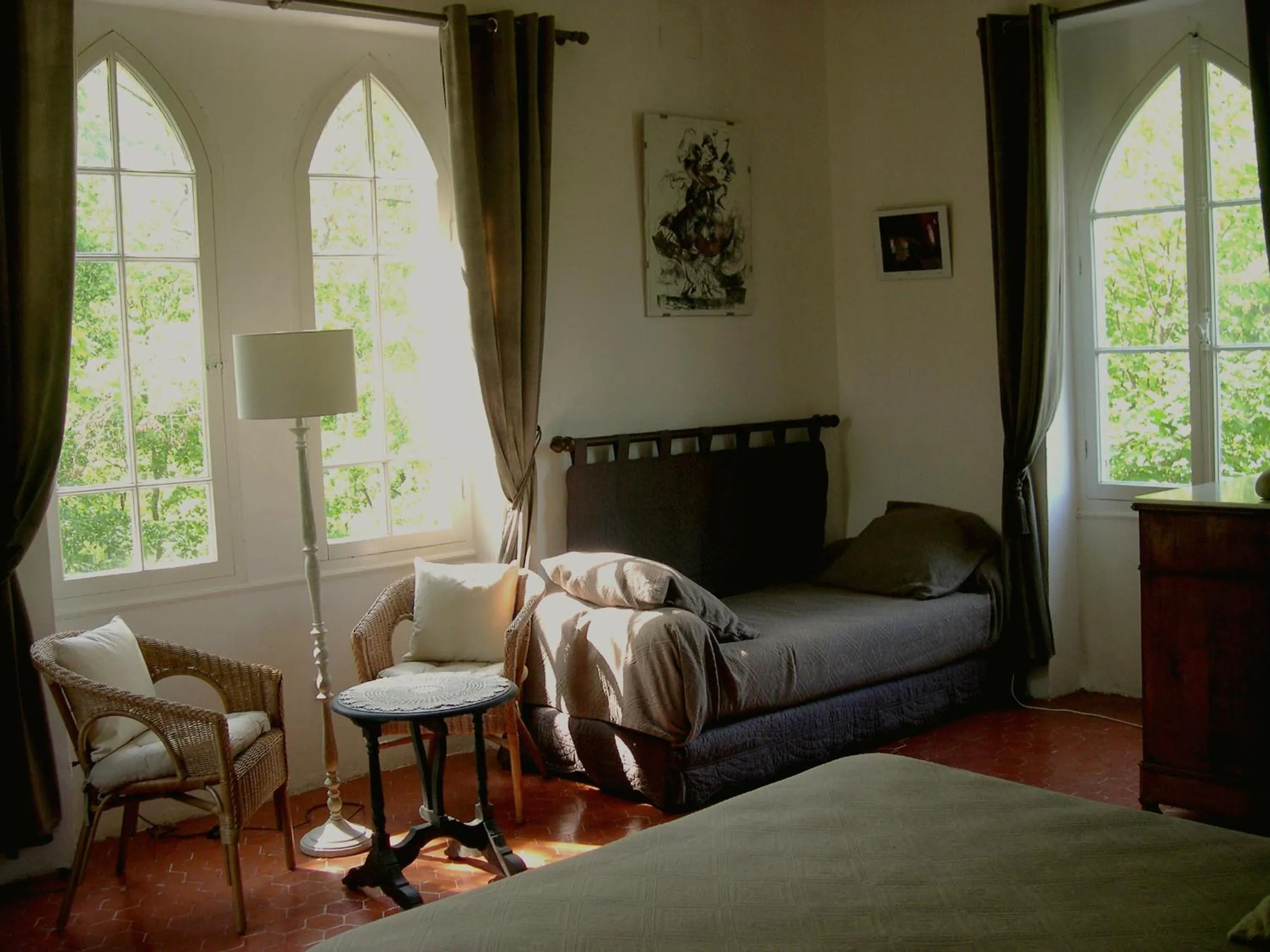 Photo of the whole room, Bed in Domaine du Paraïs B&B