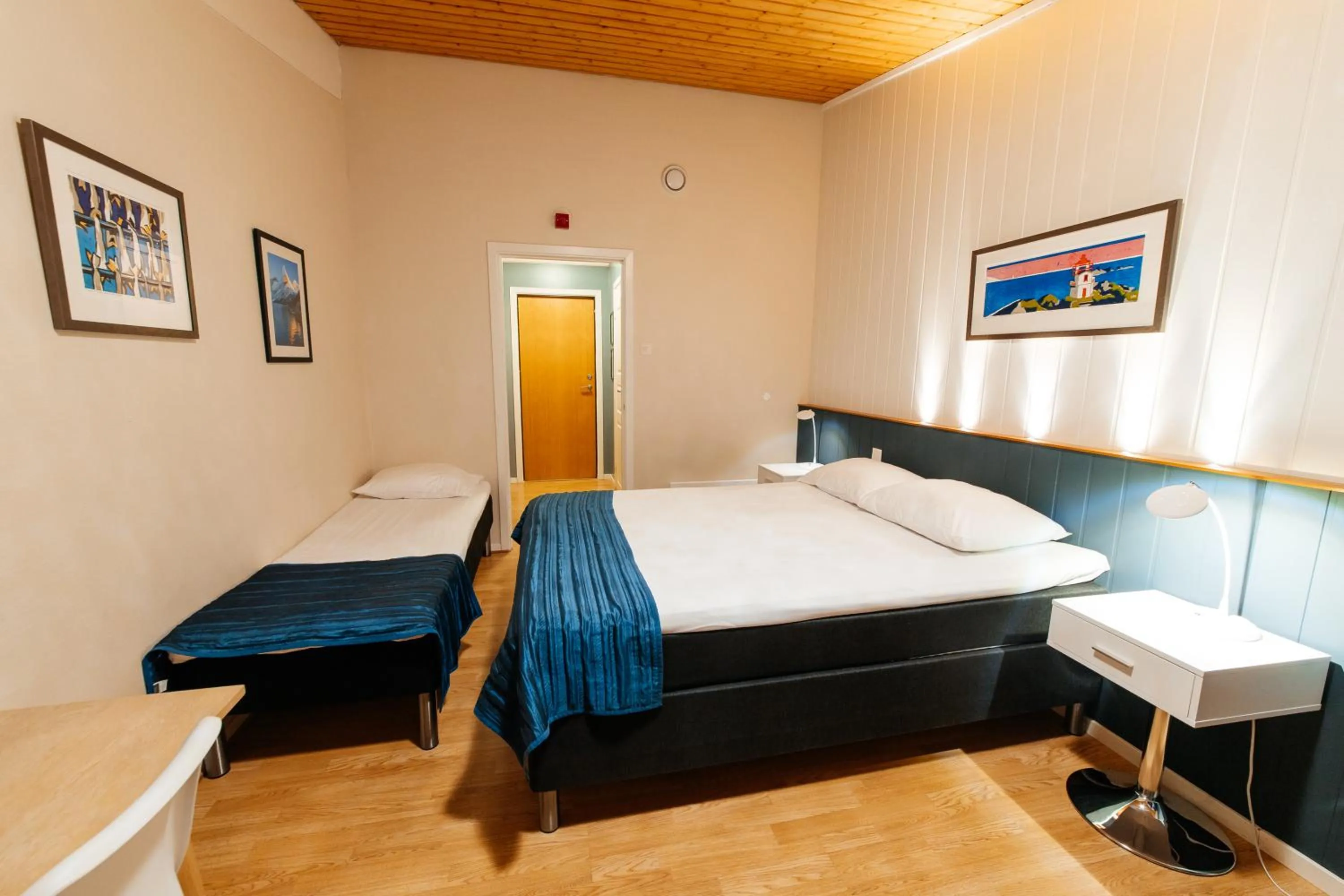 Bed in Myre Kysthotell