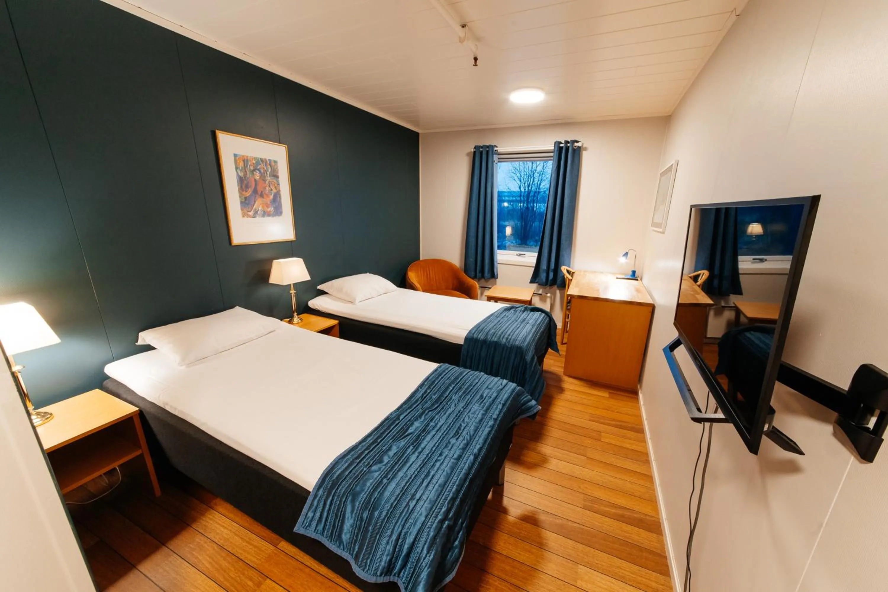 Bed in Myre Kysthotell