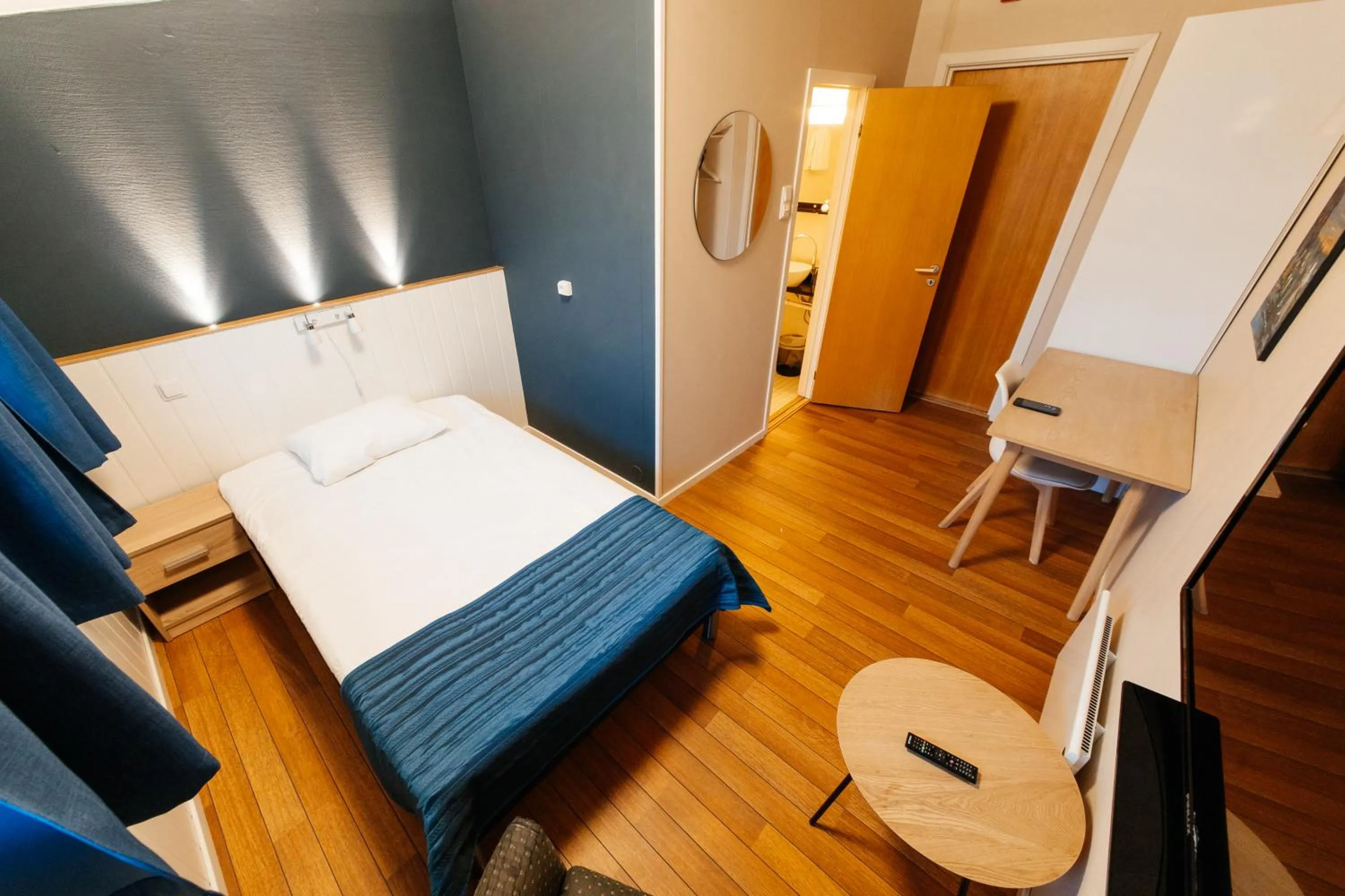 Bed in Myre Kysthotell