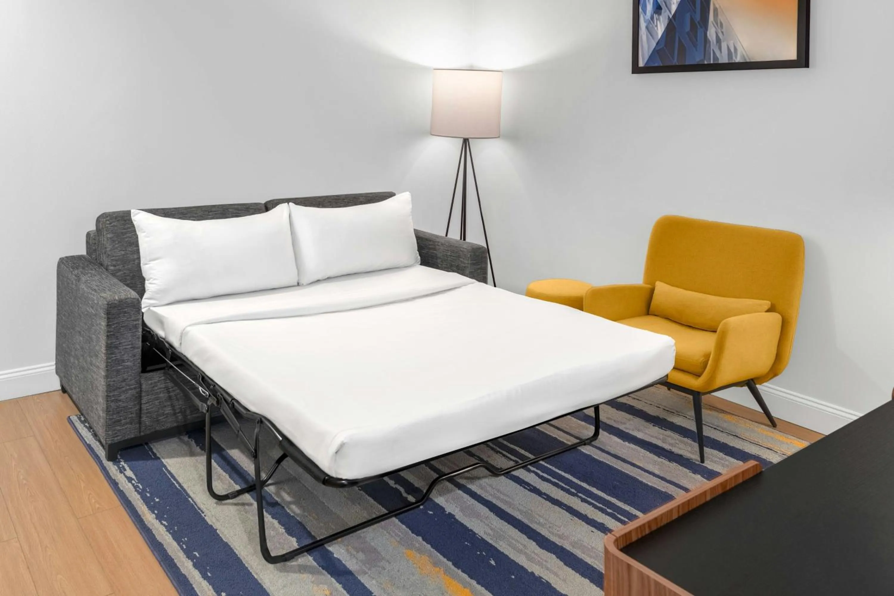 Photo of the whole room, Bed in Aloft New York Brooklyn