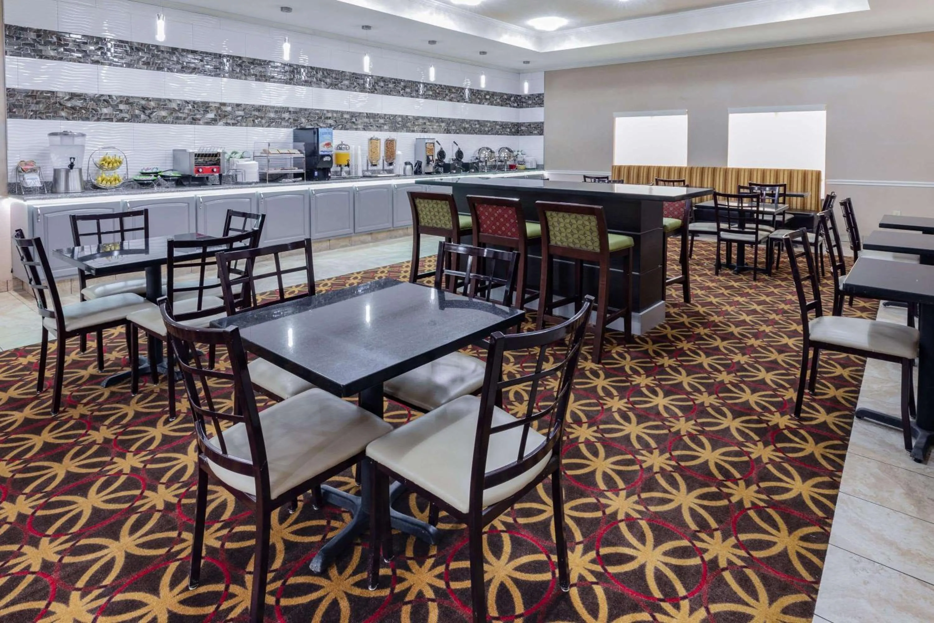 Restaurant/places to eat in La Quinta by Wyndham Garland Harbor Point