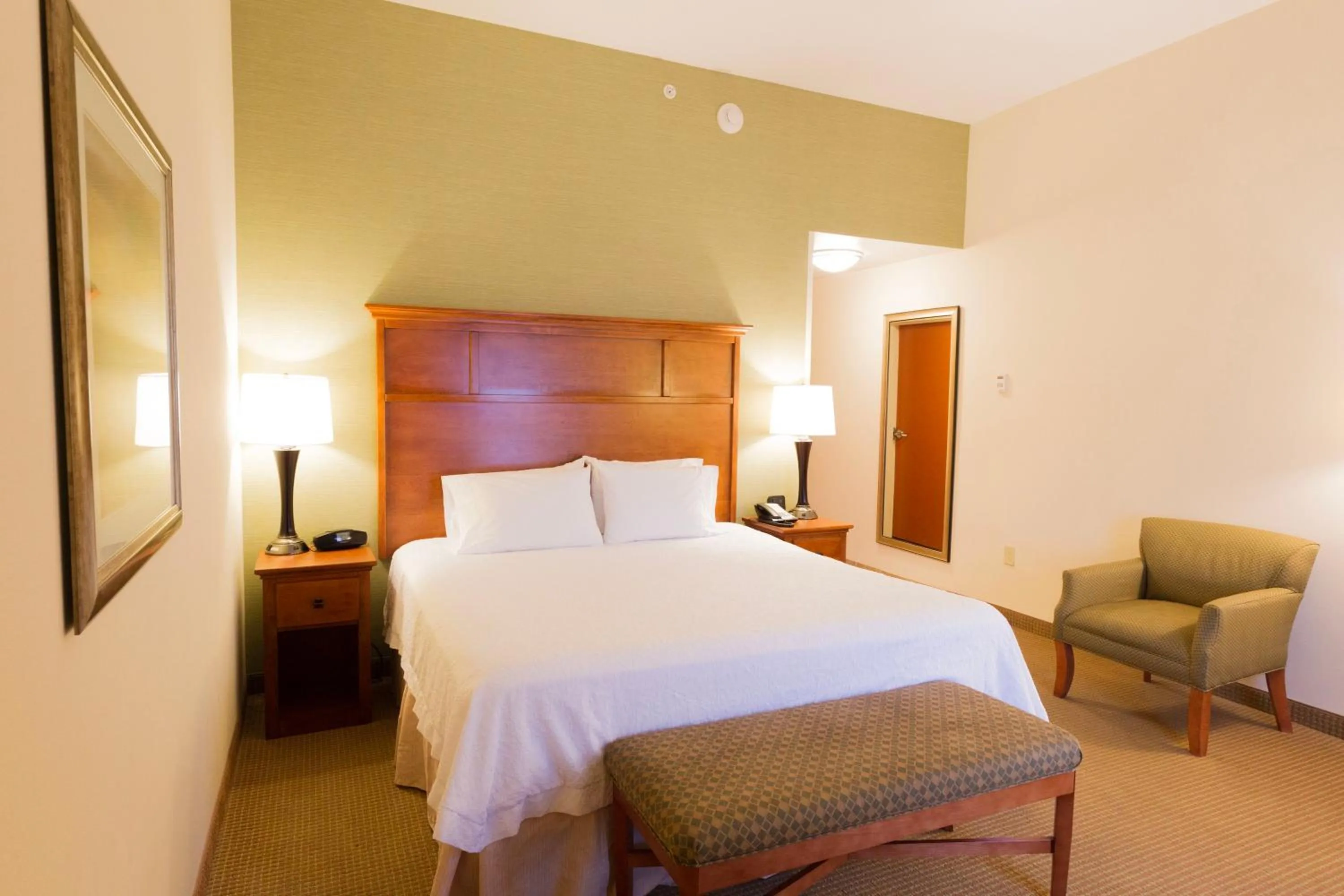 Bedroom, Bed in Hampton Inn & Suites Radcliff/Fort Knox