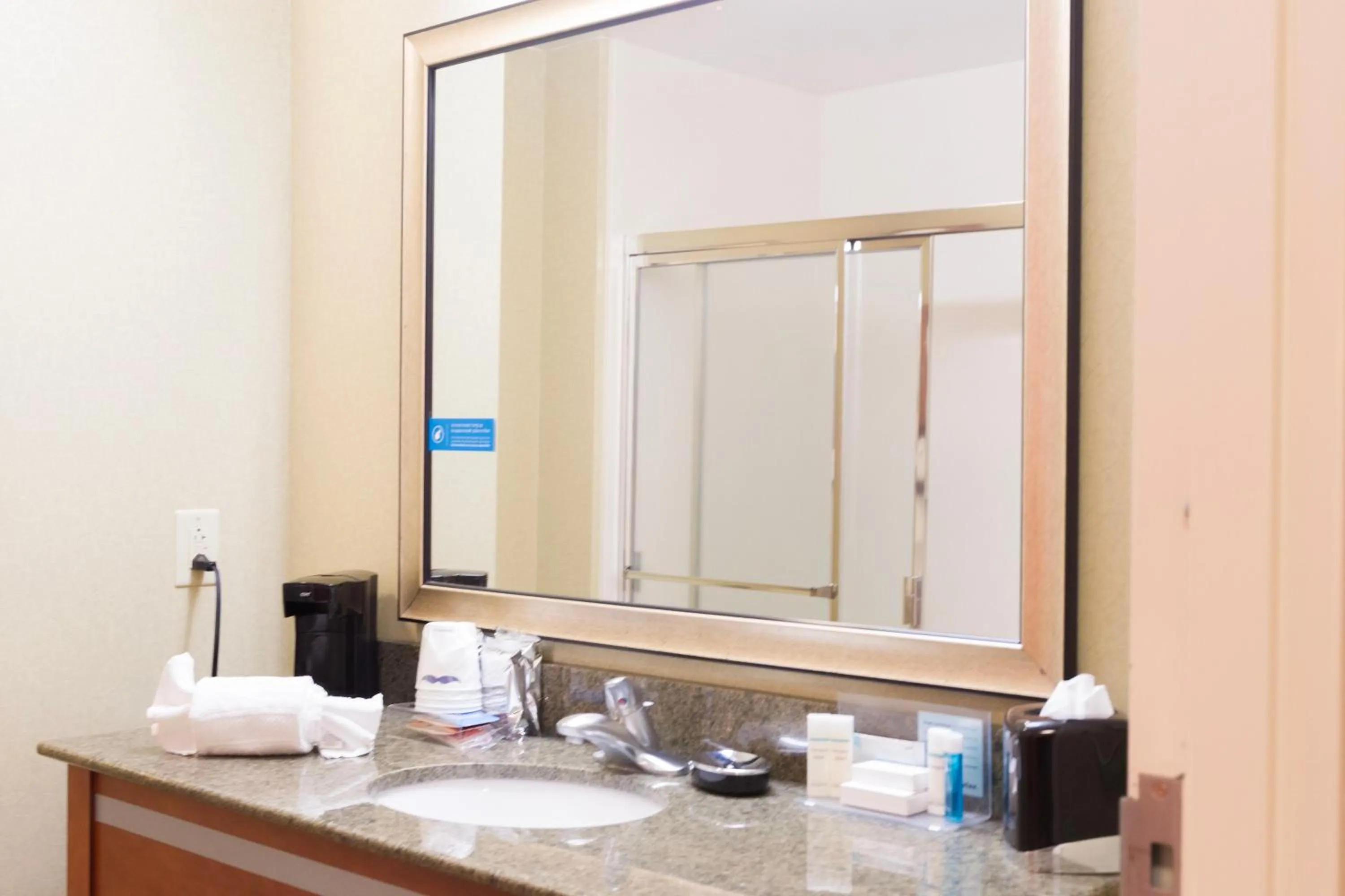 Bathroom in Hampton Inn & Suites Radcliff/Fort Knox