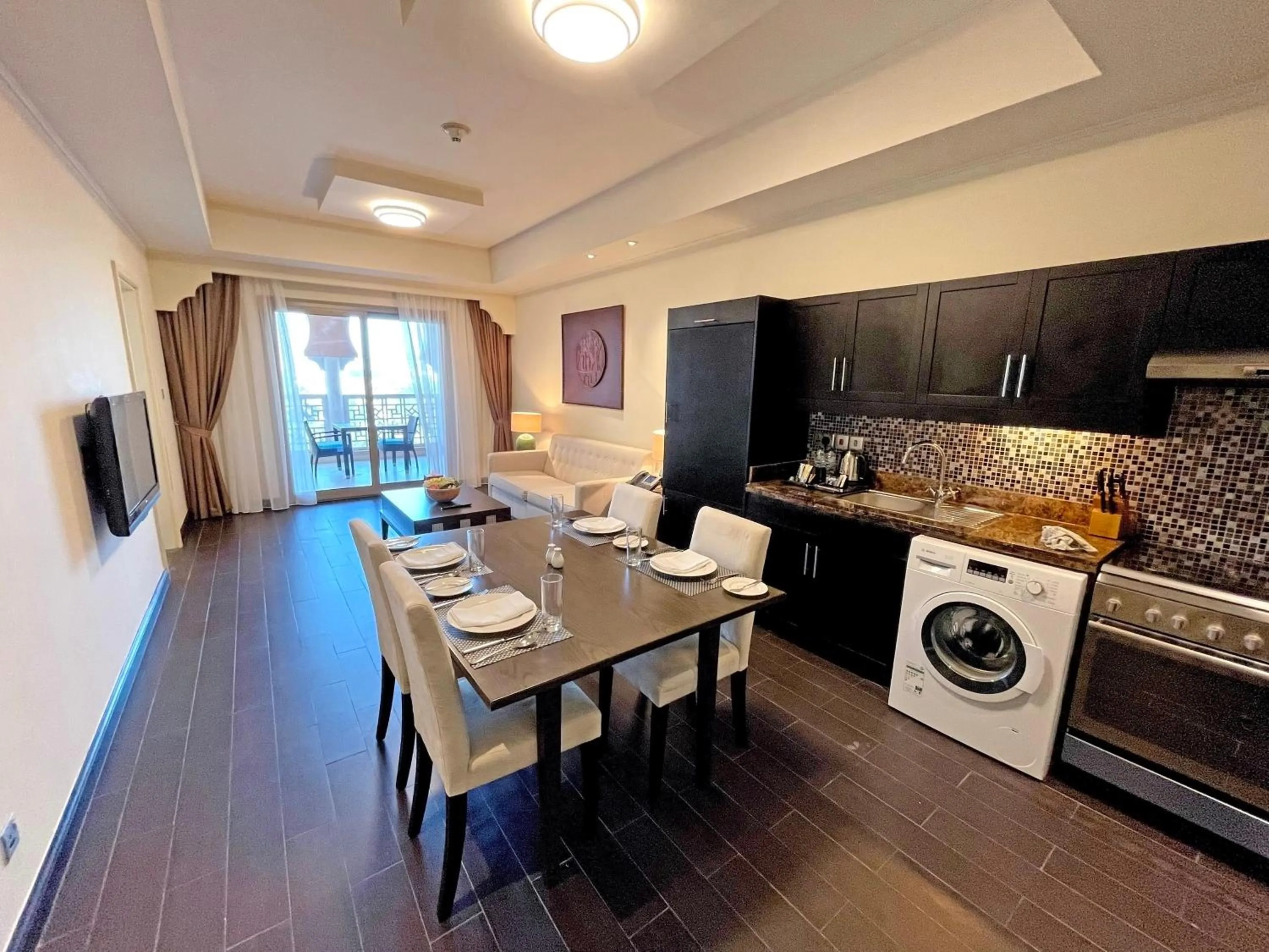 Two-Bedroom Apartment With Free Shuttle Bus to Public Beach in Oaks Ibn Battuta Gate Dubai