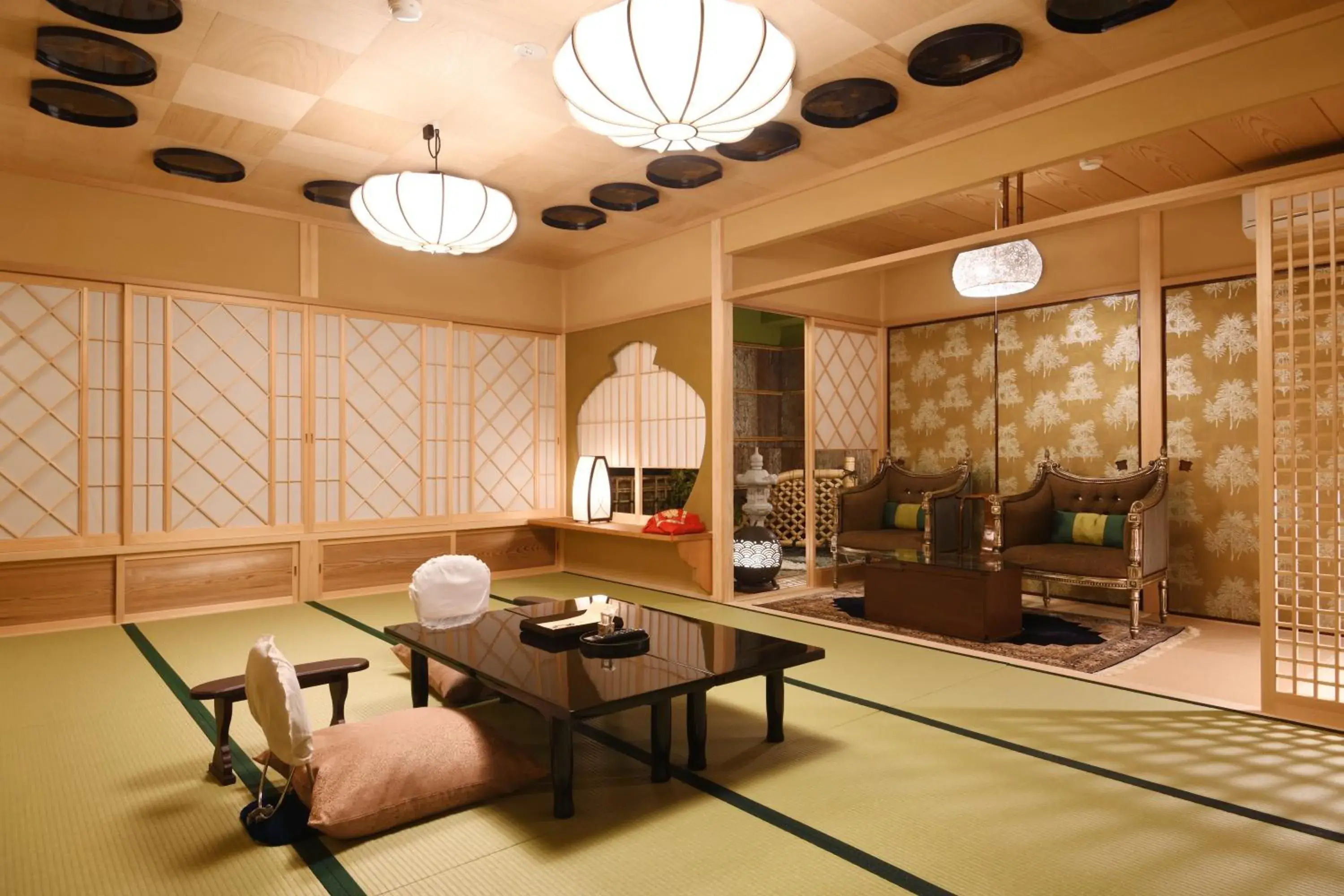 Family Room with Tatami Area - Annex in Seikoro Ryokan - Established in 1831 Family Room with Tatami Area - Annex in Seikoro Ryokan - Established in 1831