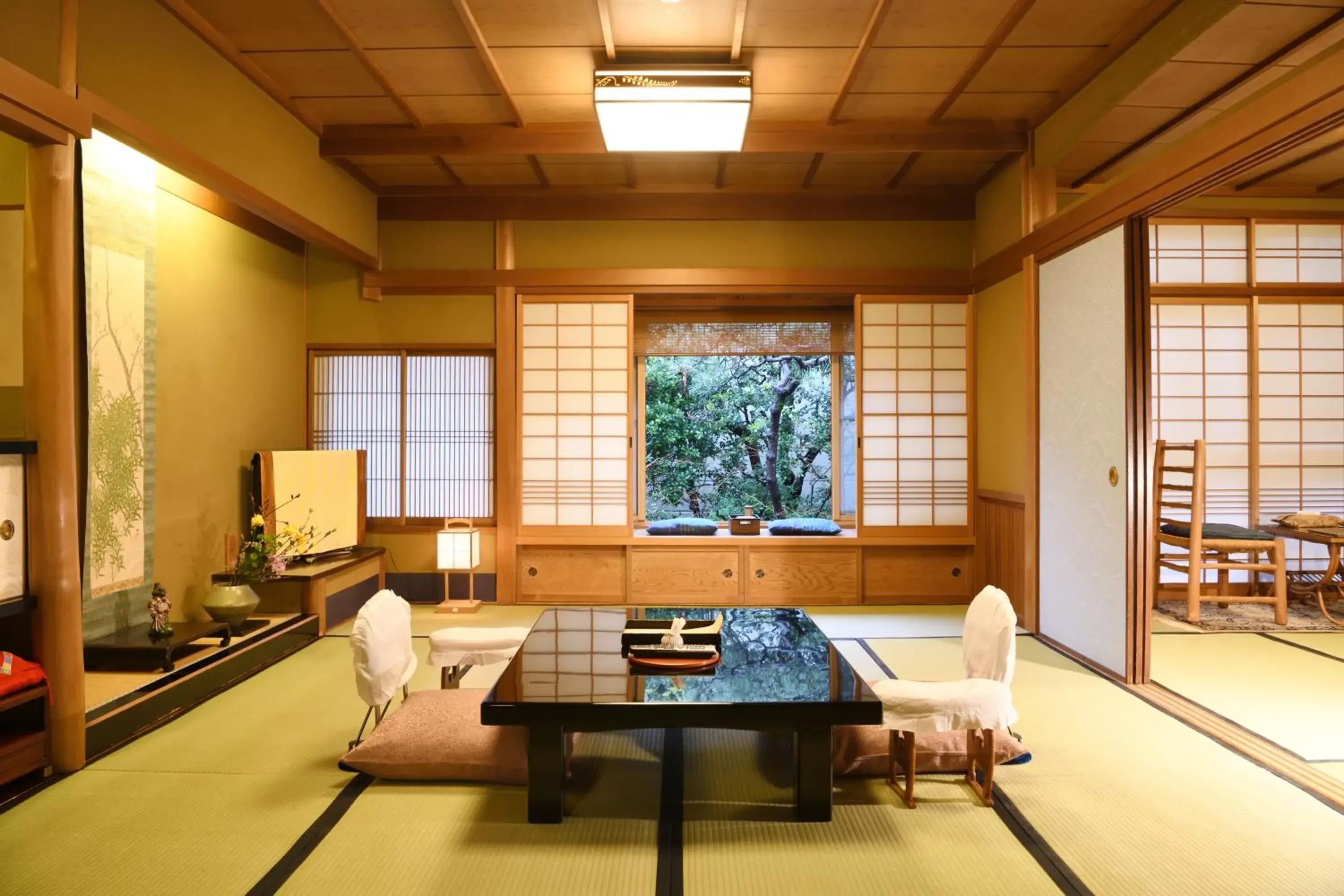 Japanese-Style Room with Beds - Main Building in Seikoro Ryokan - Established in 1831 Japanese-Style Room with Beds - Main Building in Seikoro Ryokan - Established in 1831