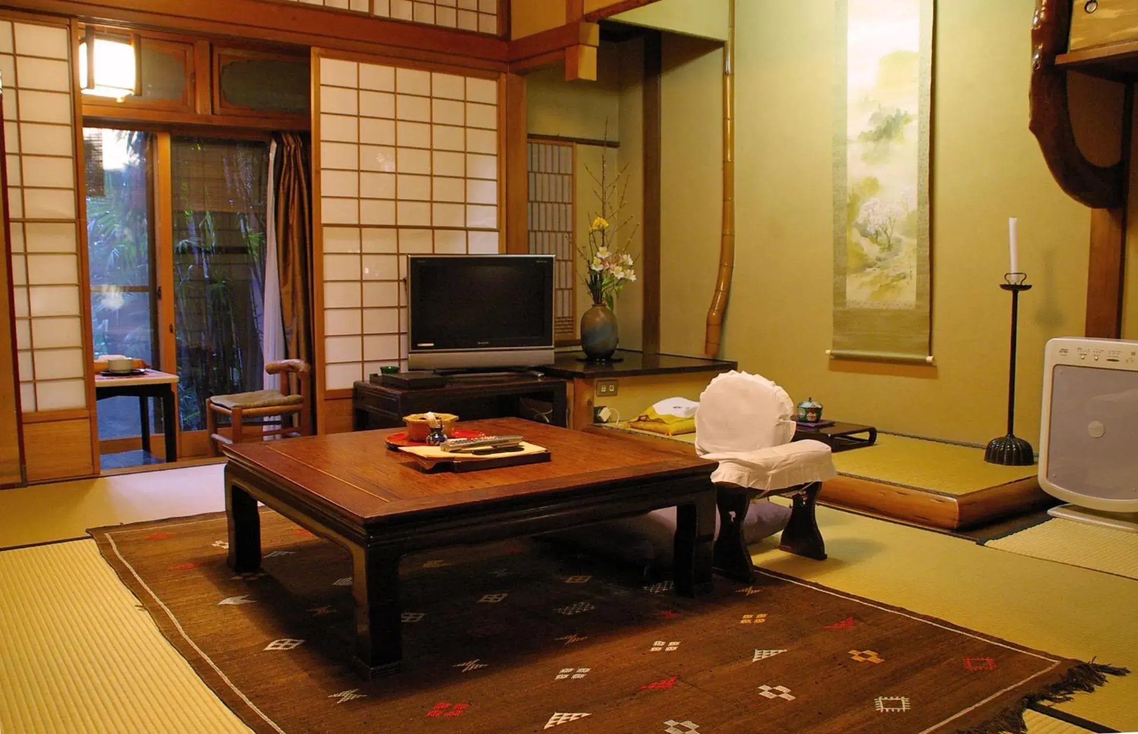 Japanese-Style Standard Room - Main Building in Seikoro Ryokan - Established in 1831 Japanese-Style Standard Room - Main Building in Seikoro Ryokan - Established in 1831