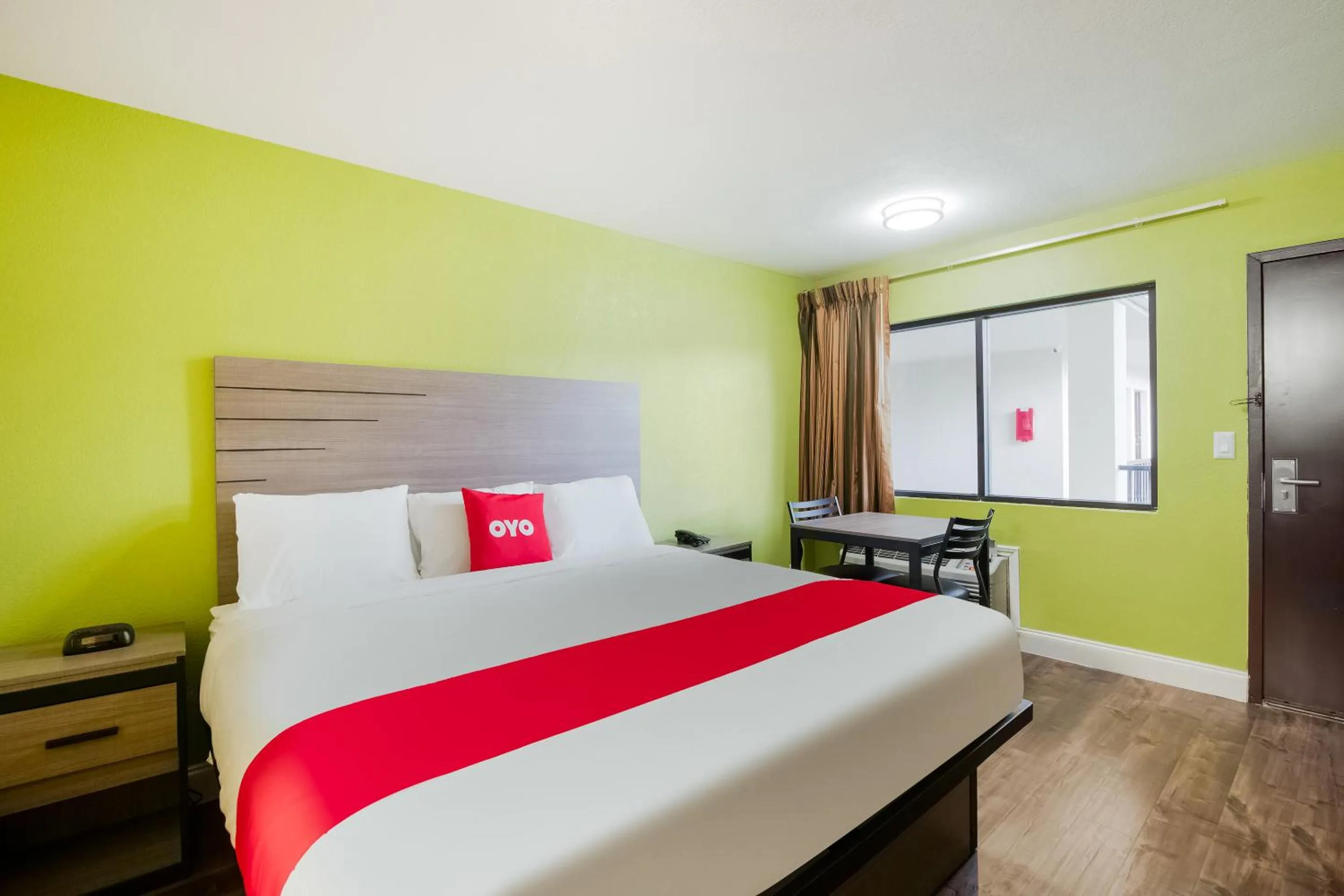 King Bed Smoking in OYO Hotel Houston N Fm-1960 Champions TX