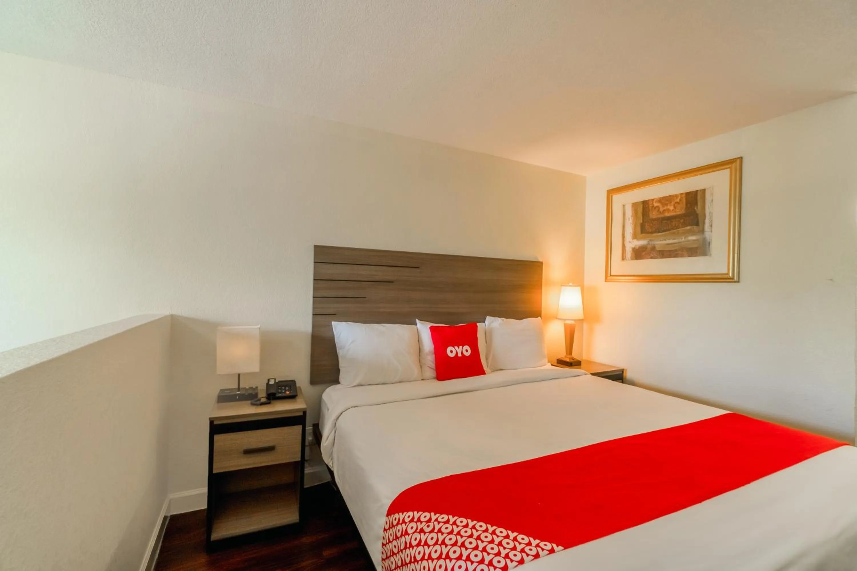 Bedroom, Bed in OYO Hotel Houston N Fm-1960 Champions TX