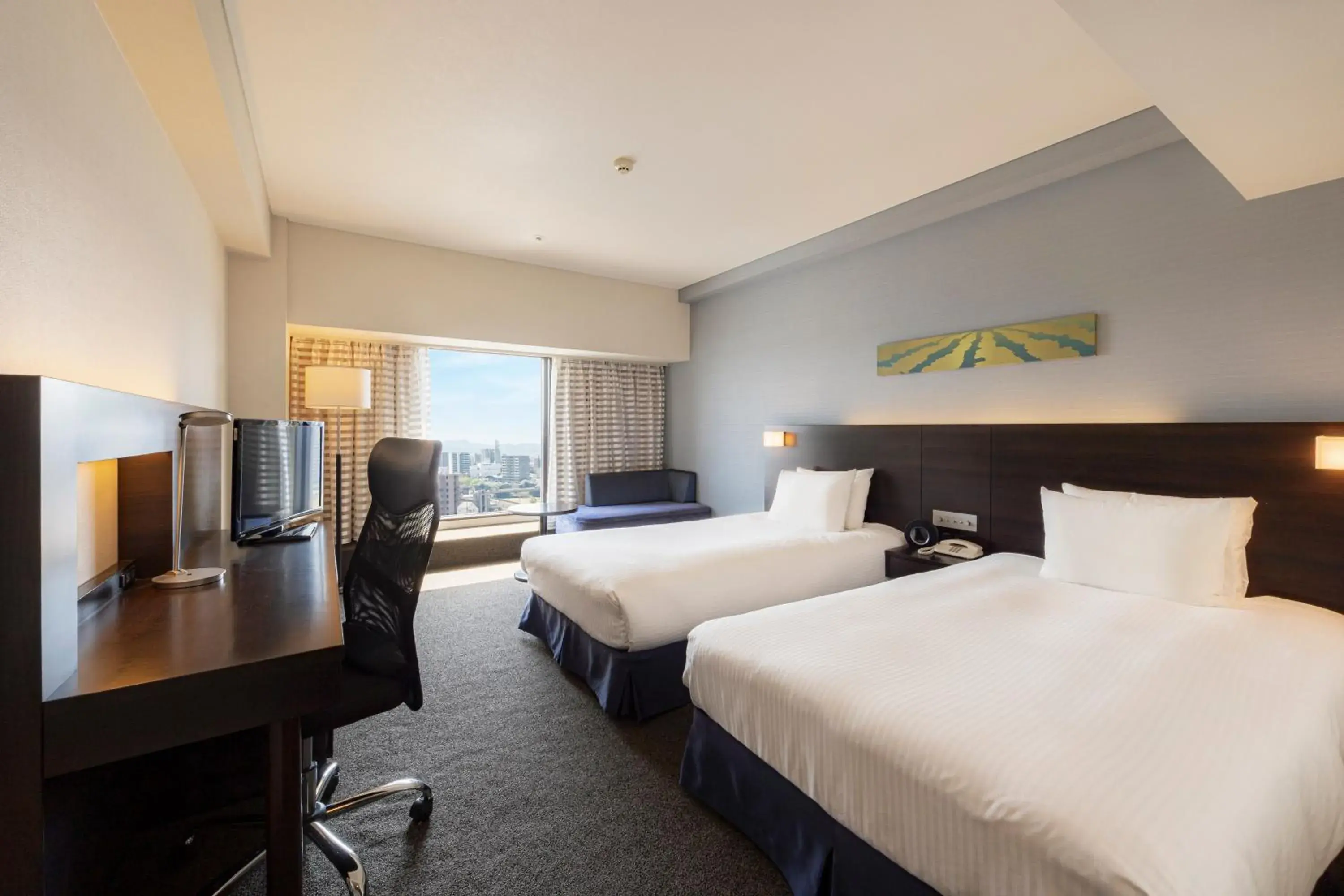 Twin Room - single occupancy - High Floor/Non-Smoking in ANA Crowne Plaza Kumamoto New Sky by IHG Twin Room - single occupancy - High Floor/Non-Smoking in ANA Crowne Plaza Kumamoto New Sky by IHG