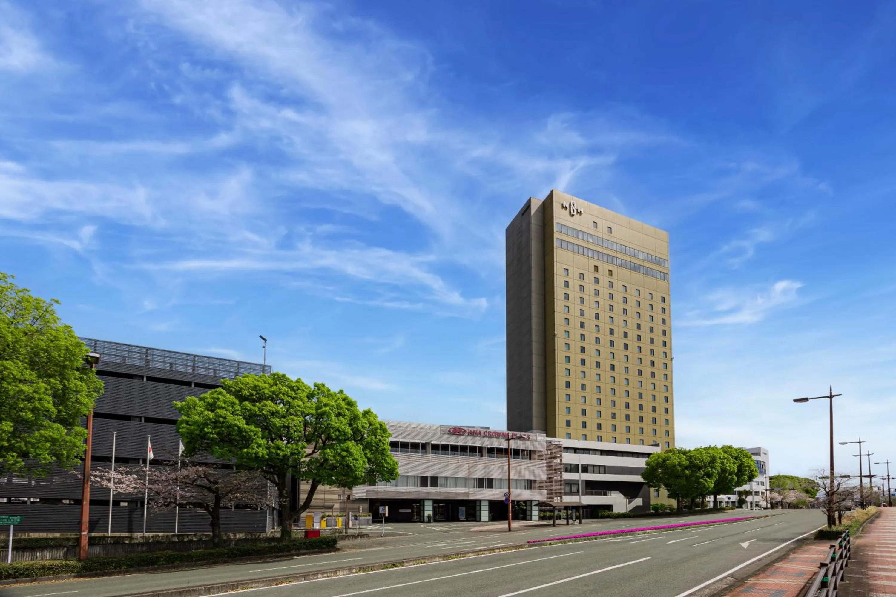 Property building in ANA Crowne Plaza Kumamoto New Sky by IHG