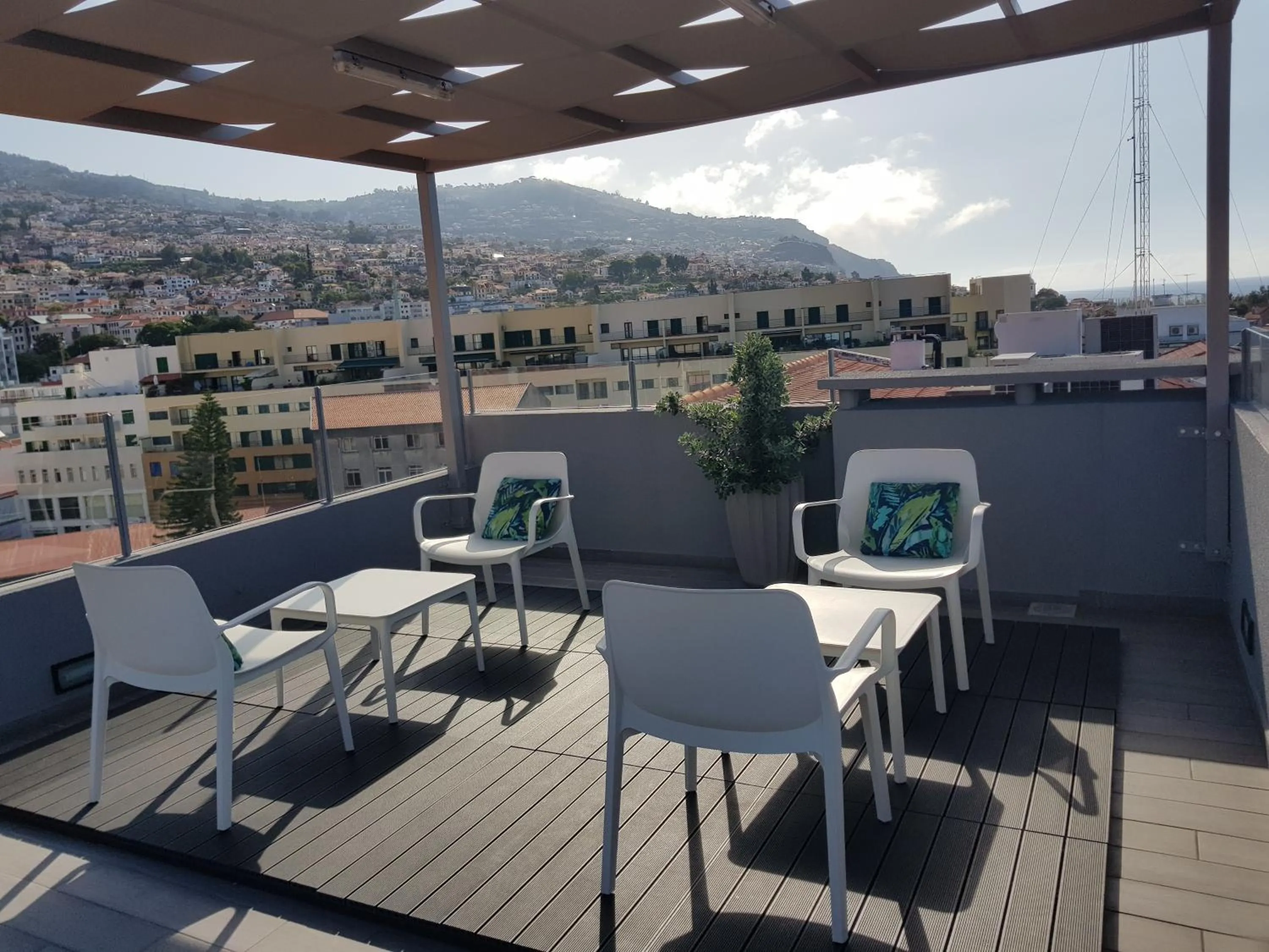 Patio in Five Design Rooftop by Storytellers