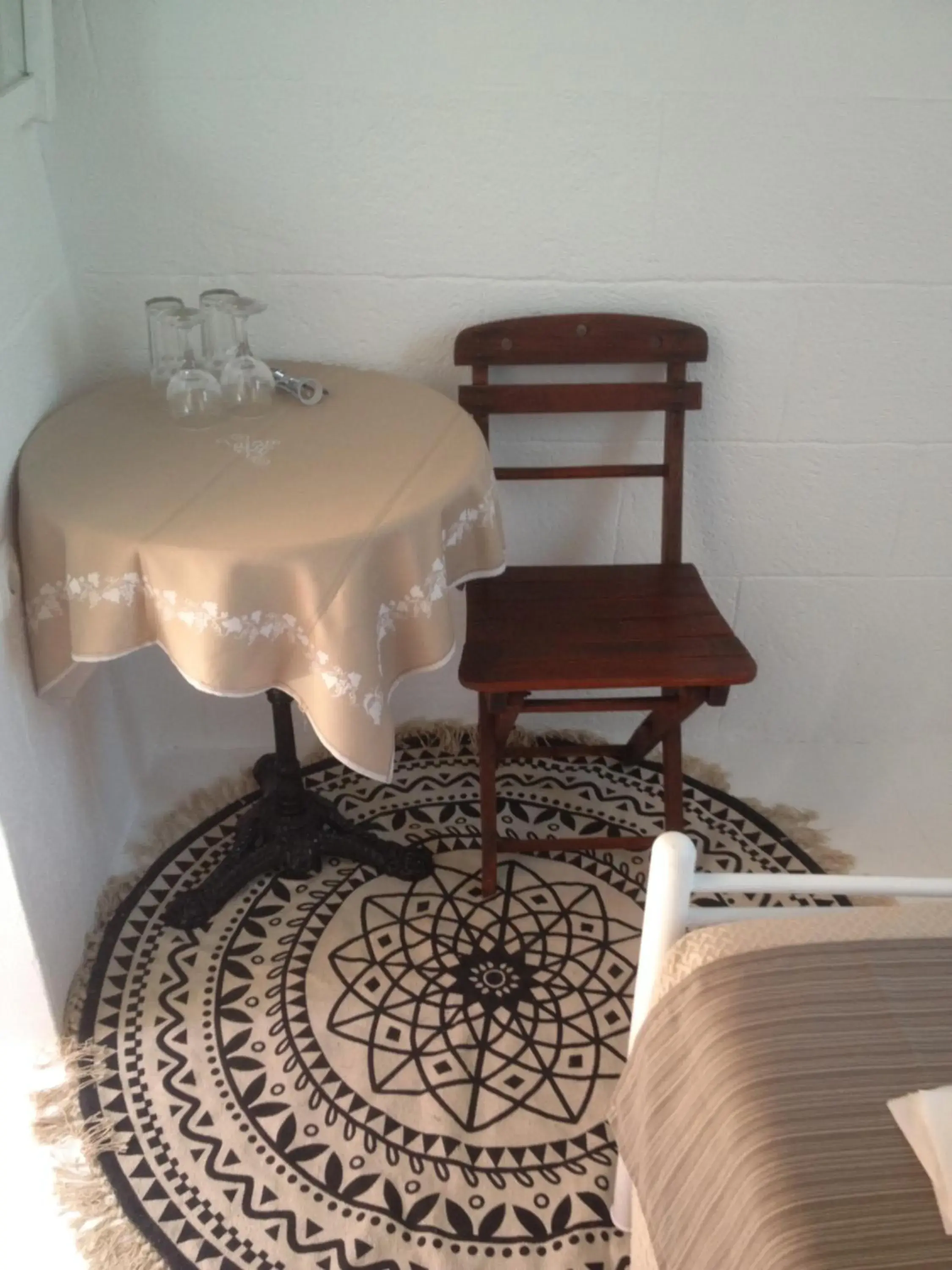 Standard Double in Auberge 32 Old Town Standard Double in Auberge 32 Old Town