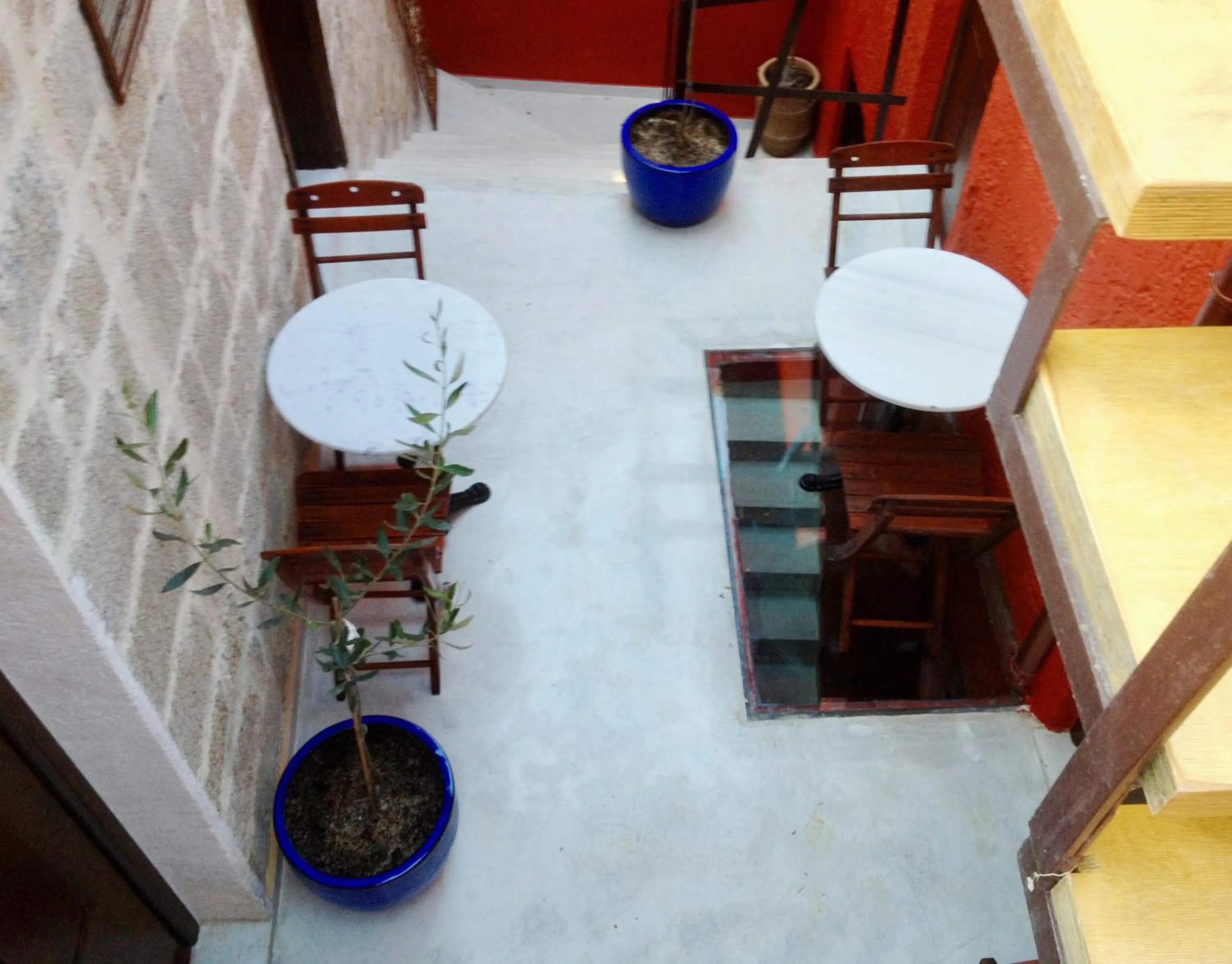 Property building in Auberge 32 Old Town