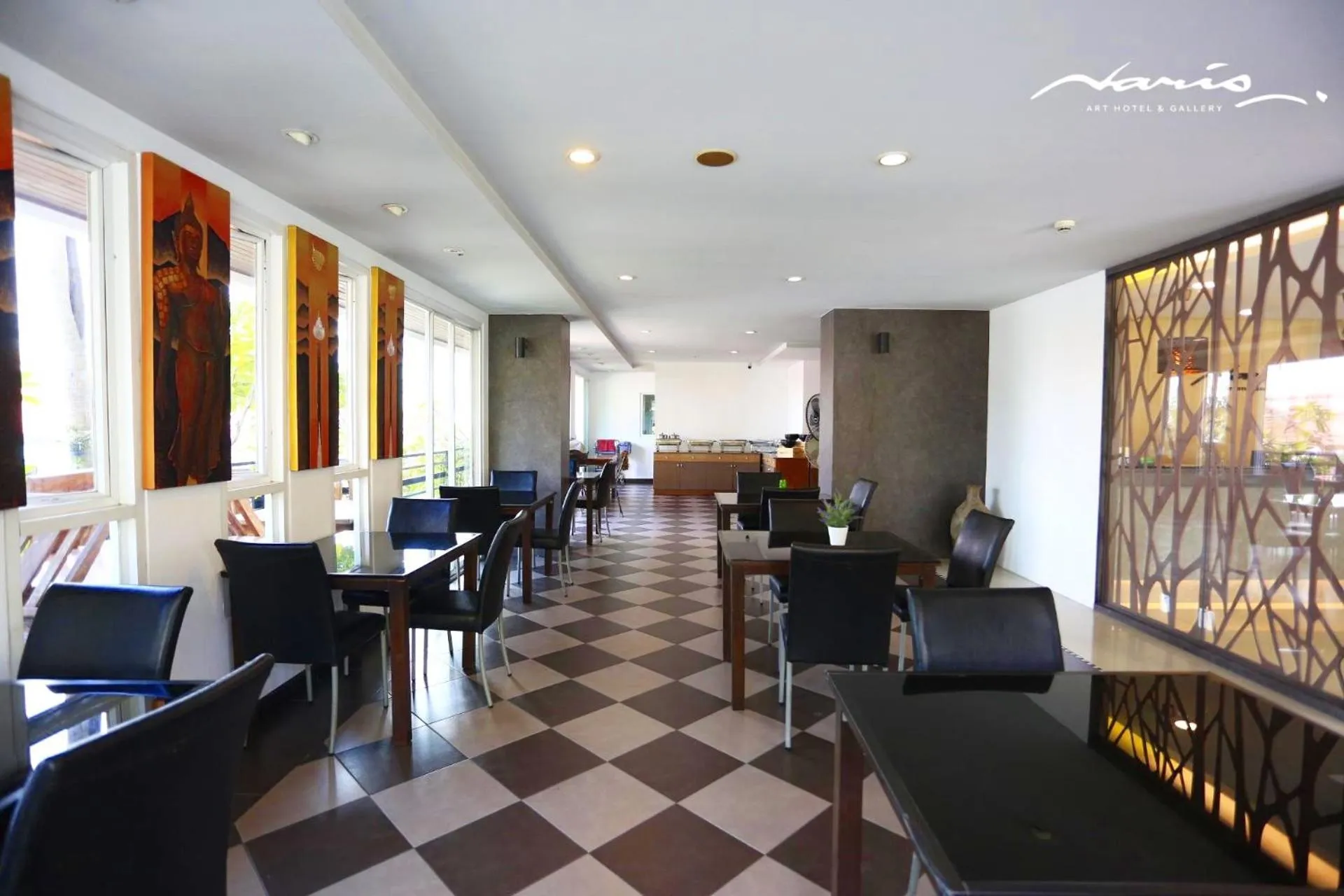 Restaurant/places to eat in Naris Art Hotel