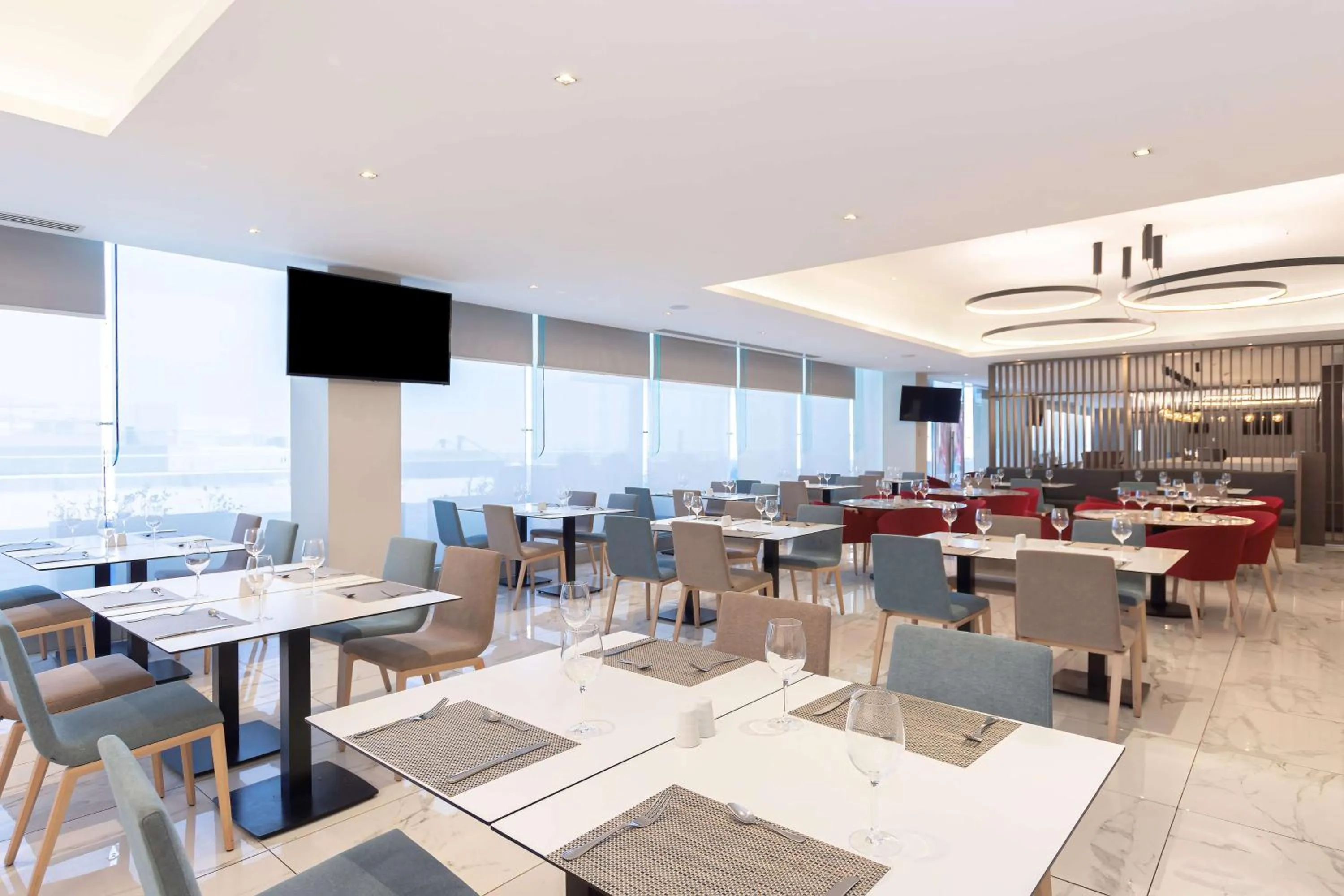 Restaurant/places to eat in NH Monterrey La Fe