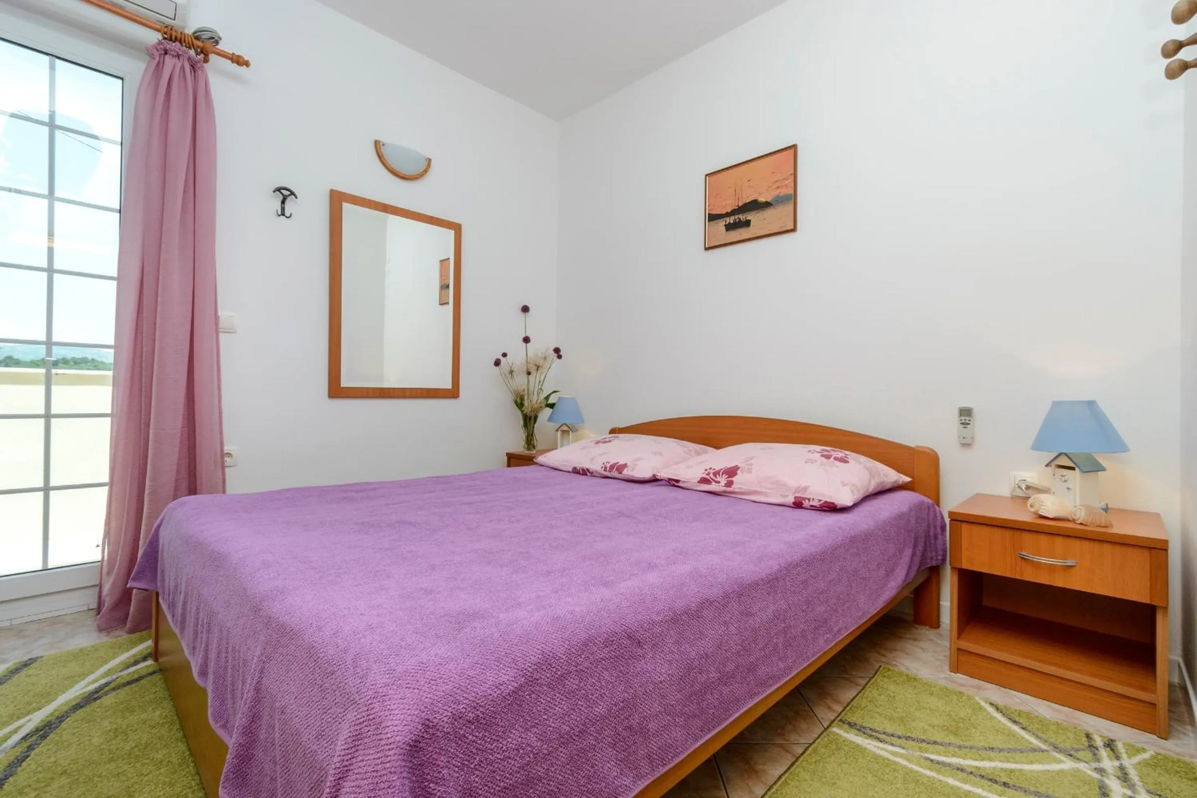 Bedroom, Bed in Oreb Dream Apartments