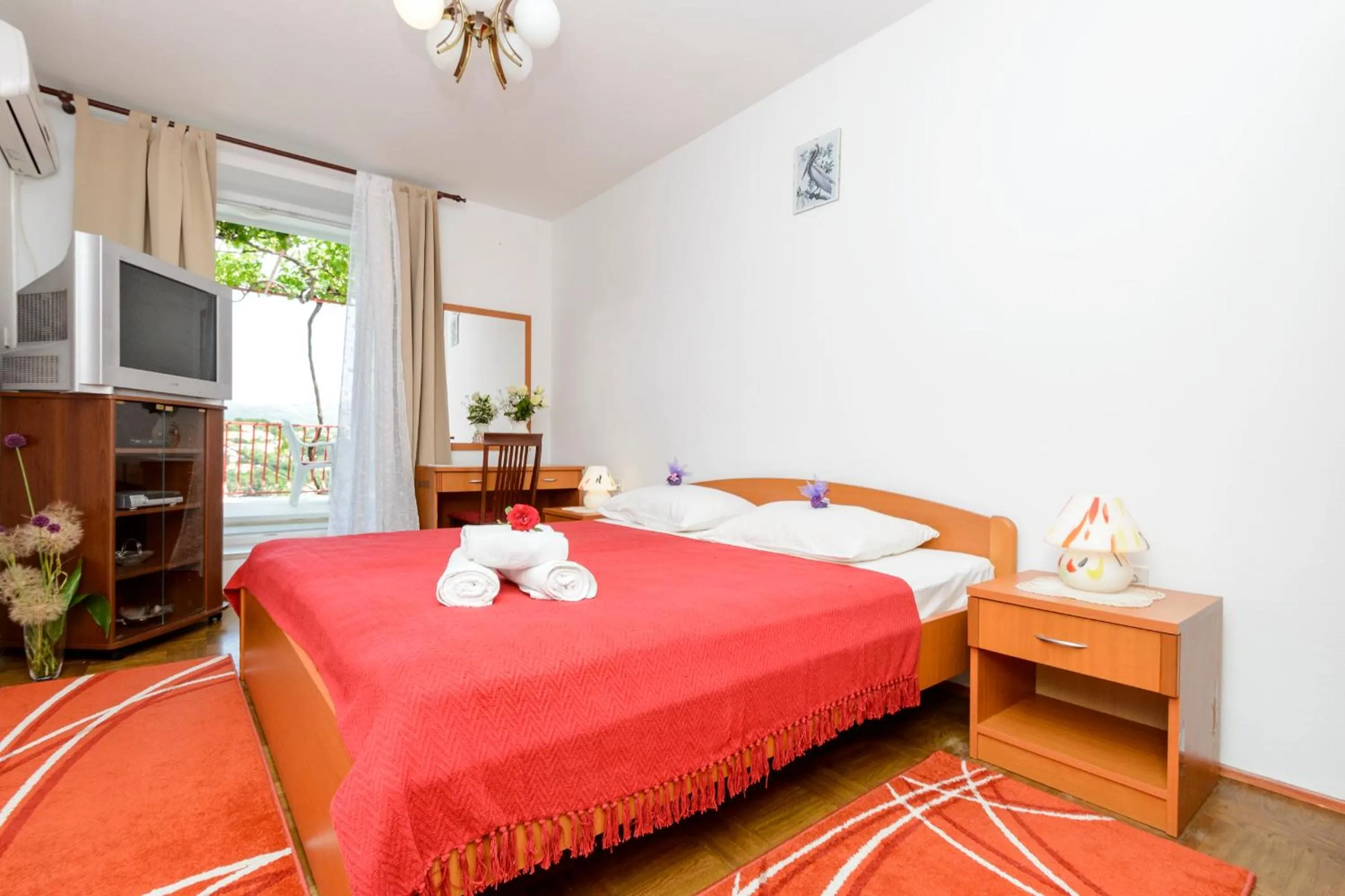 Bedroom, Bed in Oreb Dream Apartments
