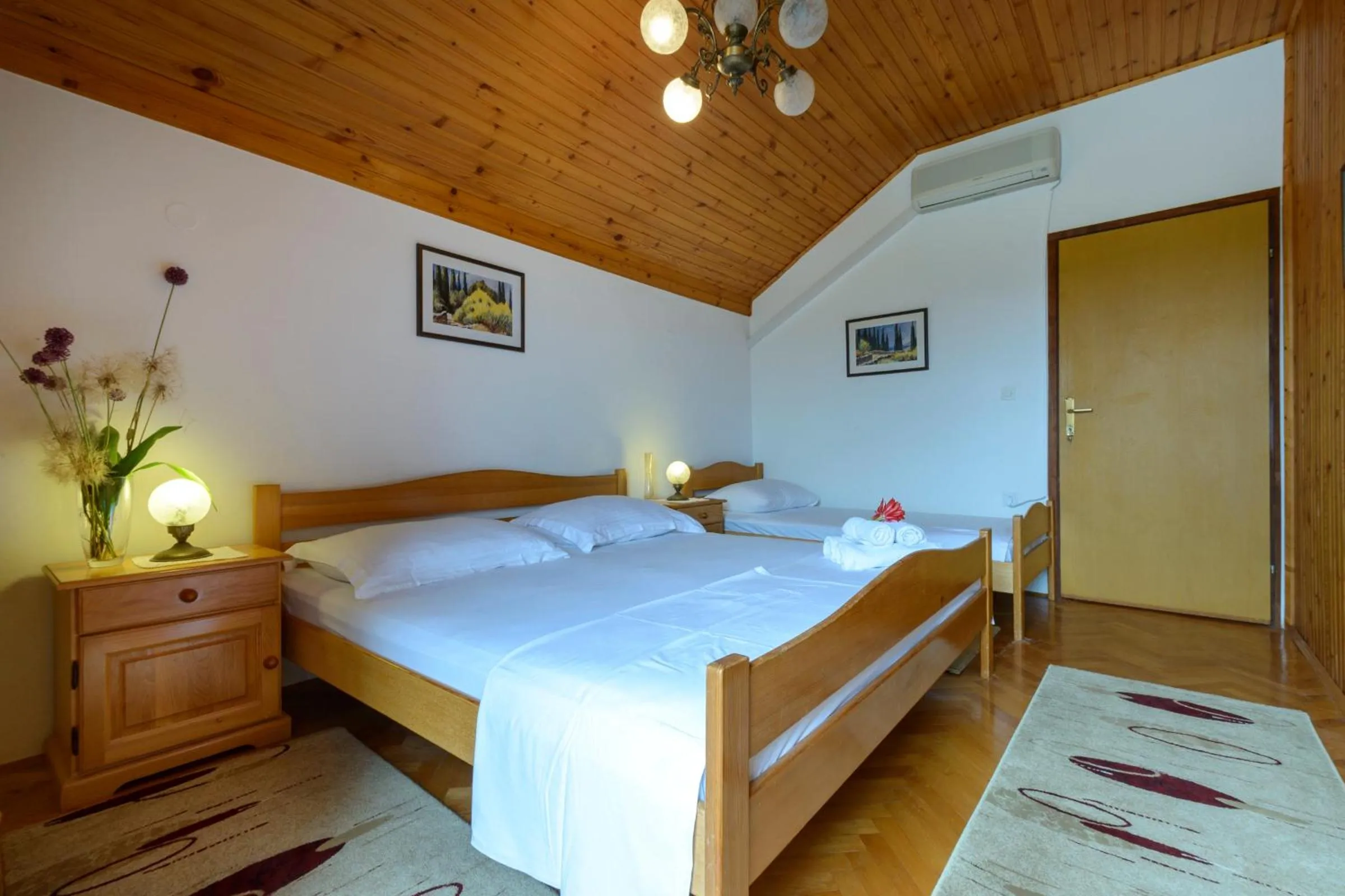 Bedroom, Bed in Oreb Dream Apartments