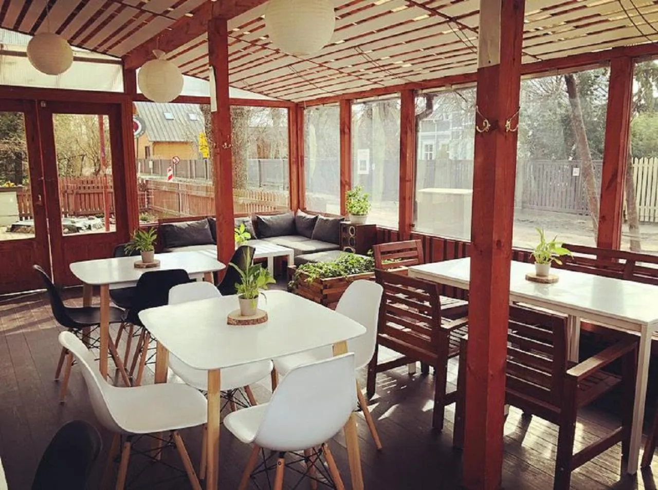 Restaurant/places to eat in Alba Hotel