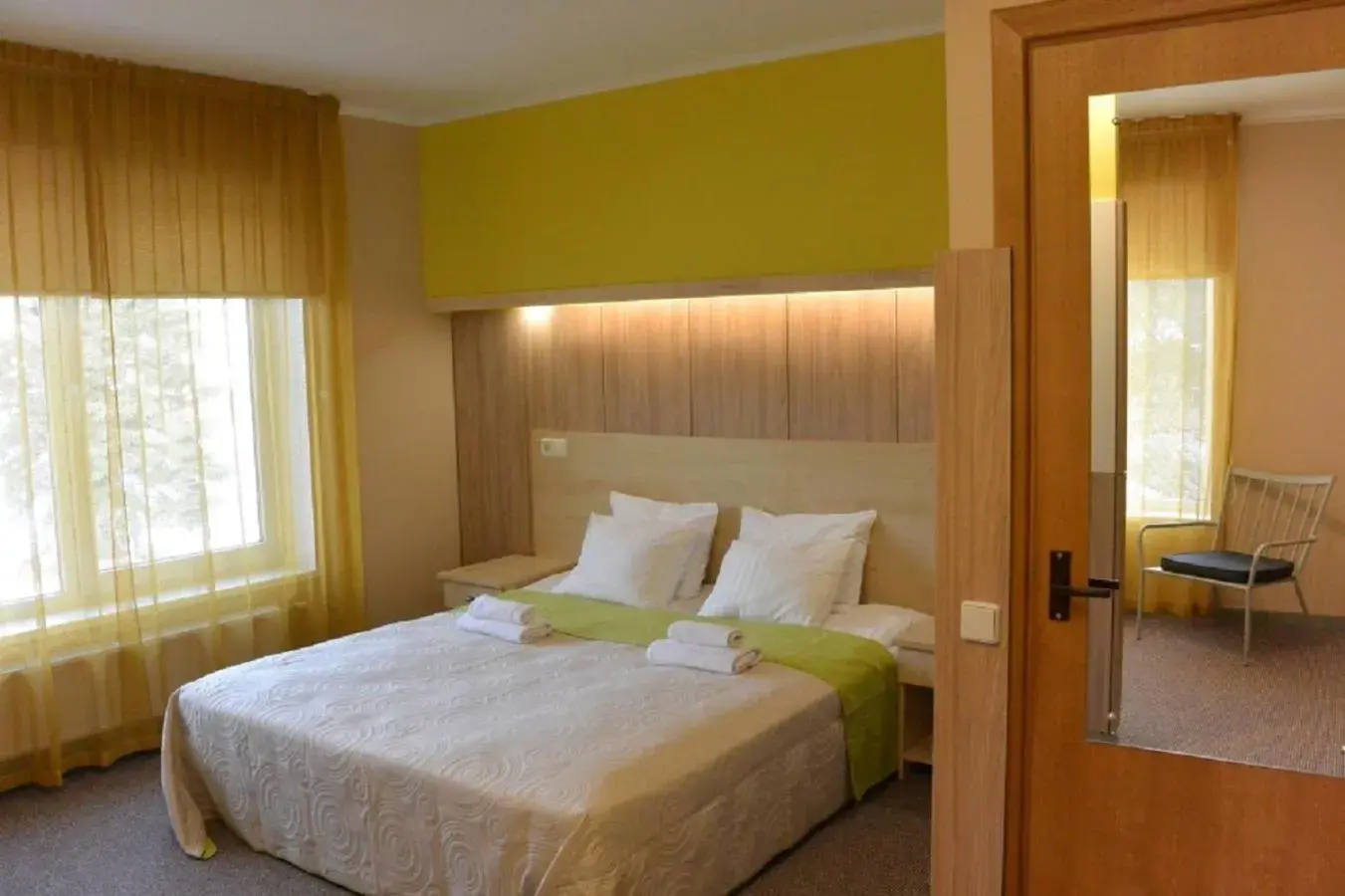 Quadruple Room in Alba Hotel Quadruple Room in Alba Hotel