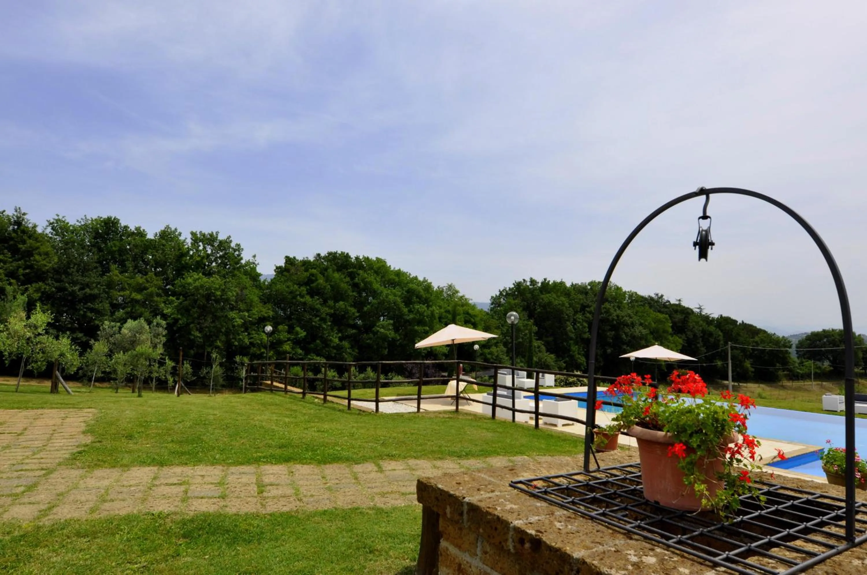 Swimming pool in Agriturismo Nociquerceto