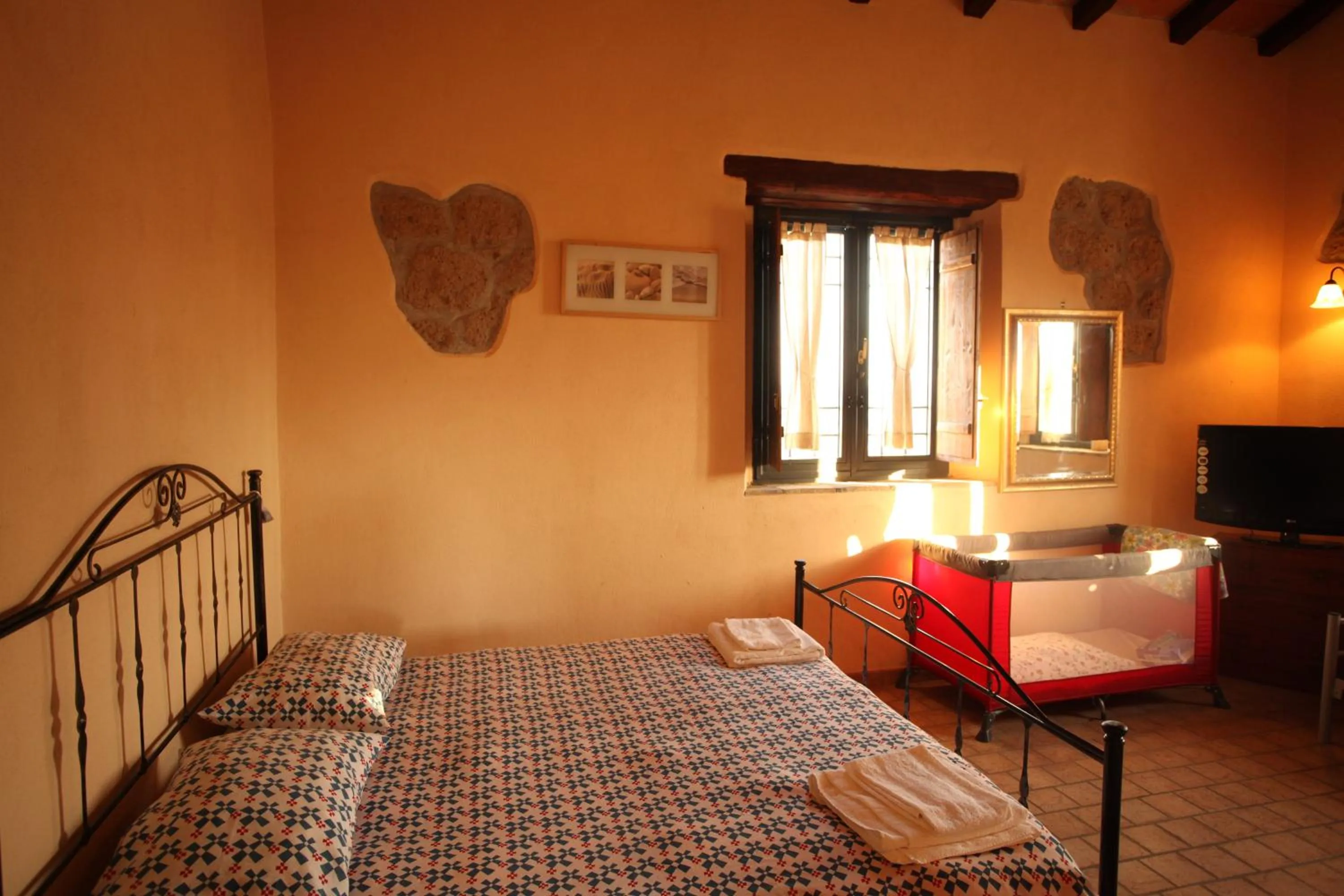 Bedroom, Bed in Agriturismo Nociquerceto
