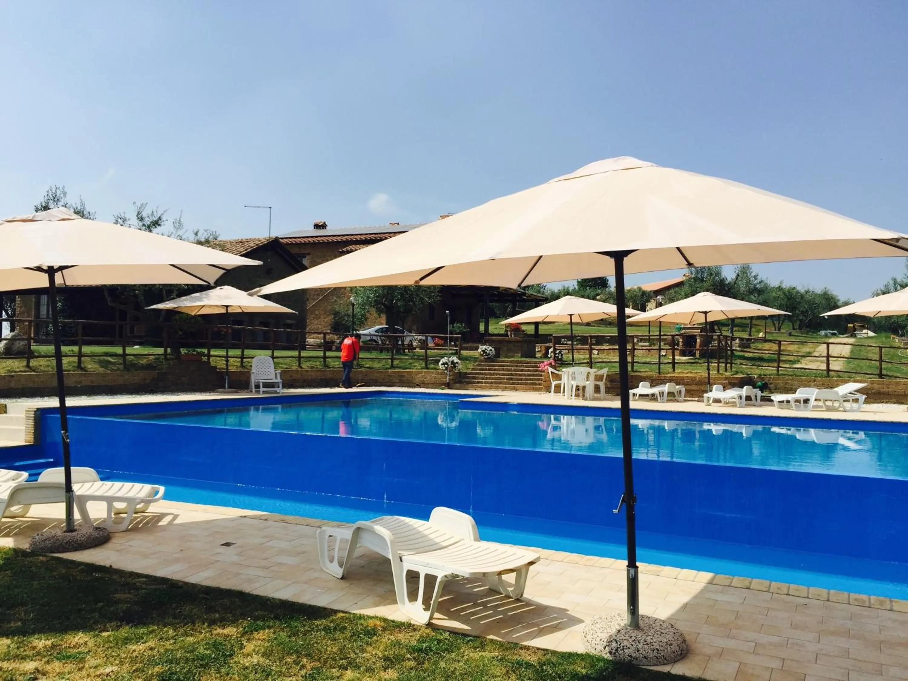 Swimming pool in Agriturismo Nociquerceto