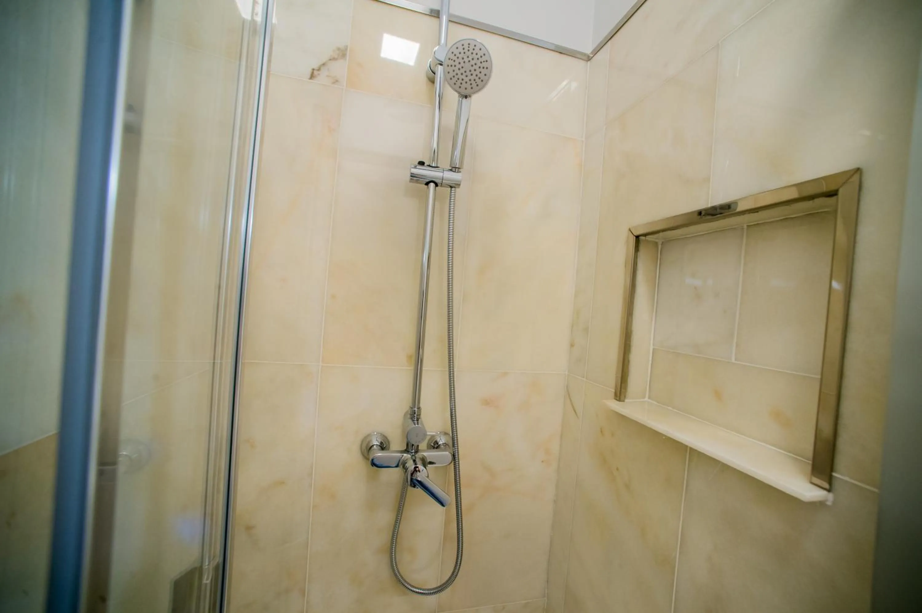 Shower in Apartments Madeira City Center