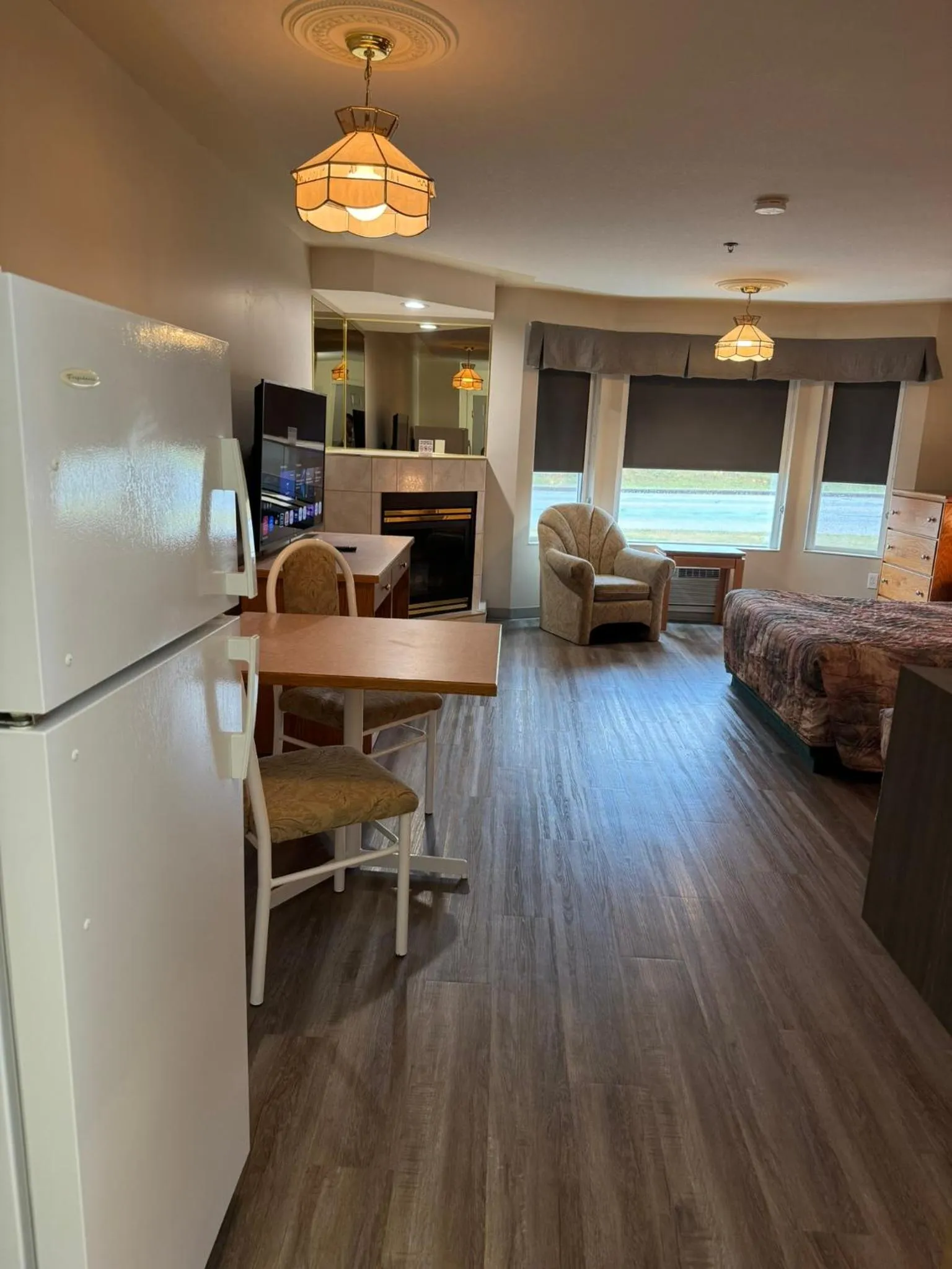 Photo of the whole room in Western Budget Motel #1 & 2 Whitecourt