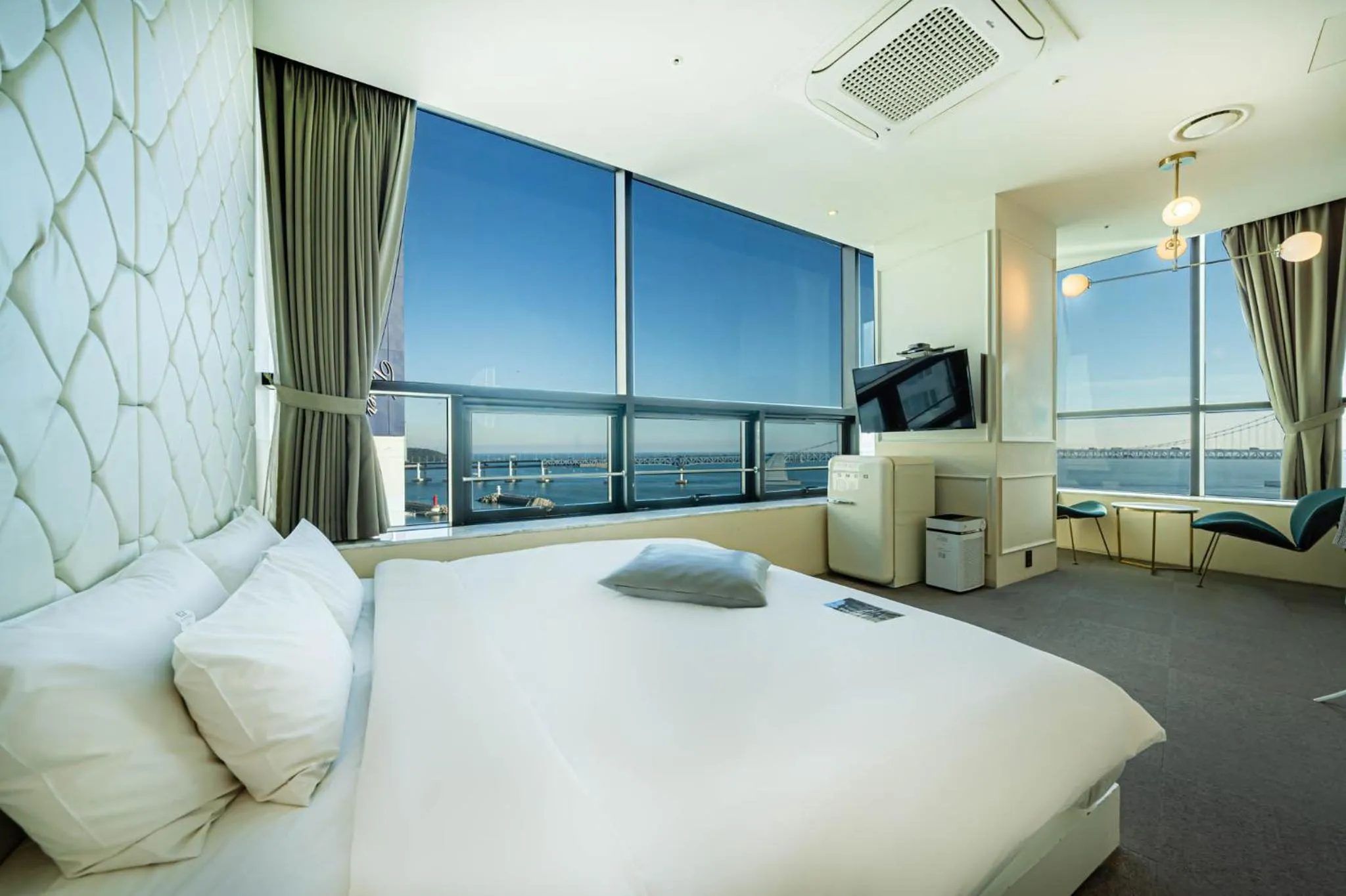 Bed in H Avenue Hotel Gwangalli branch