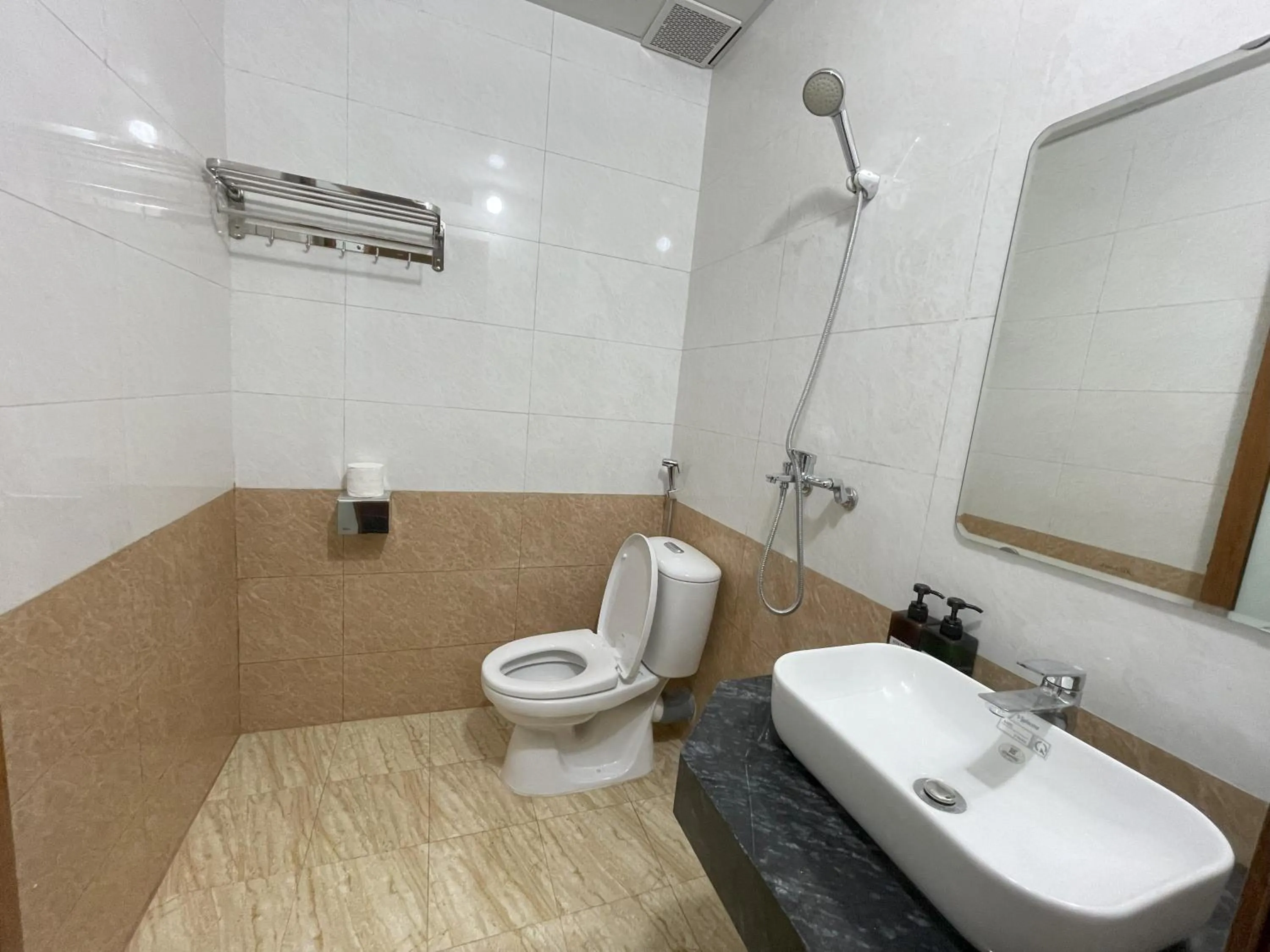 Toilet in Wings Ha Giang Loop Bungalow