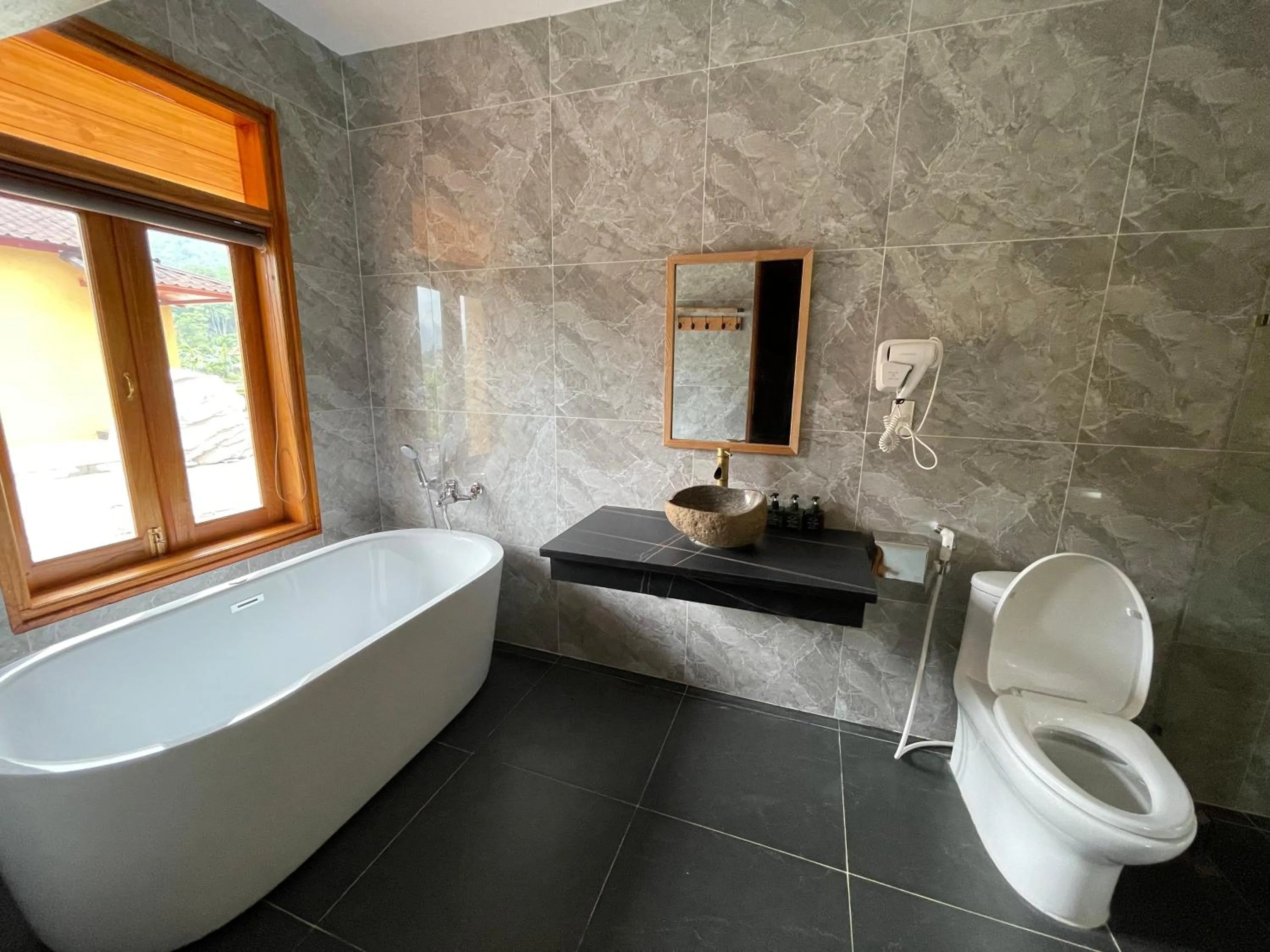 Shower in Wings Ha Giang Loop Bungalow