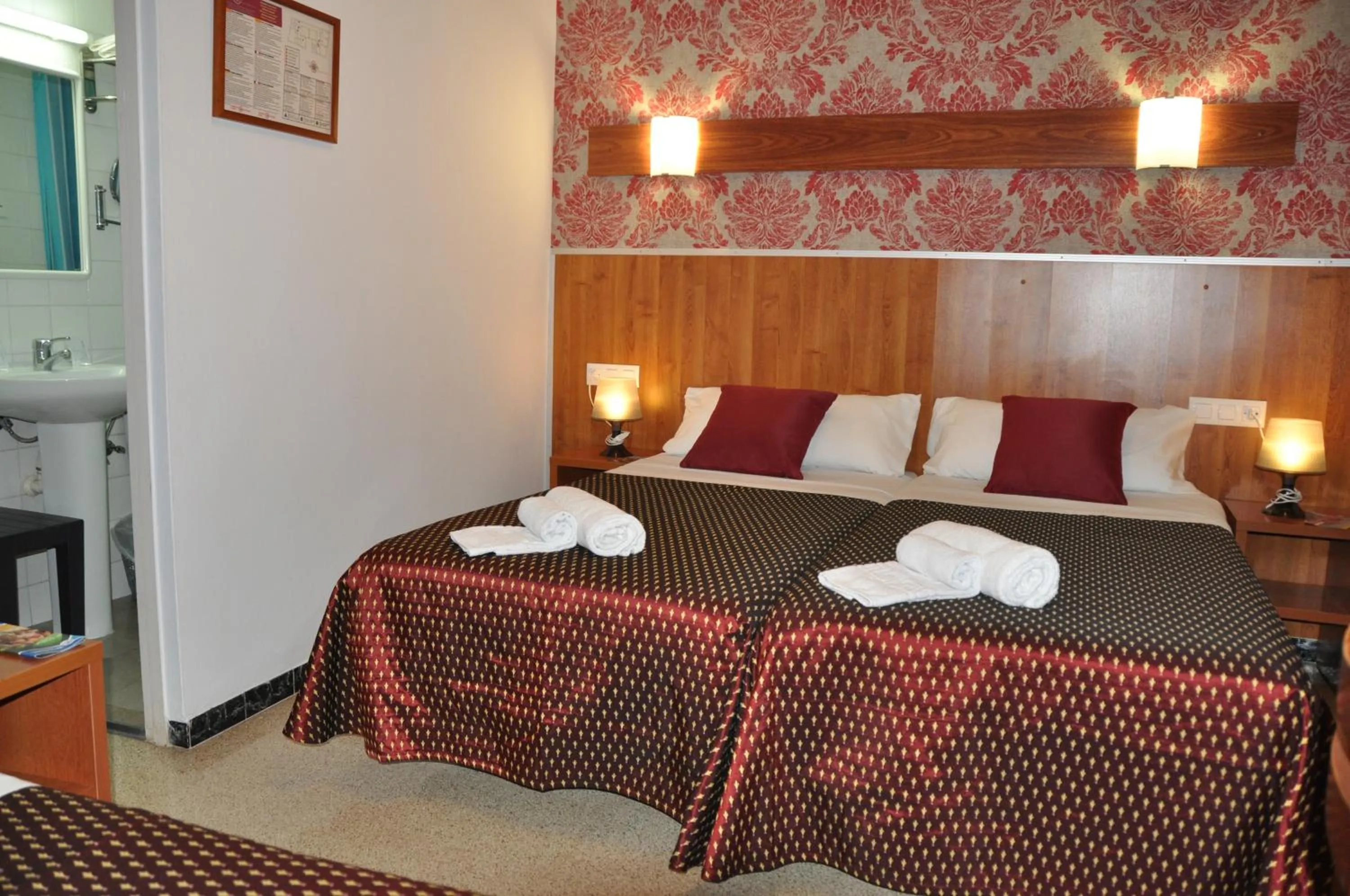 Bedroom in Hostal - Pensión El Amigo