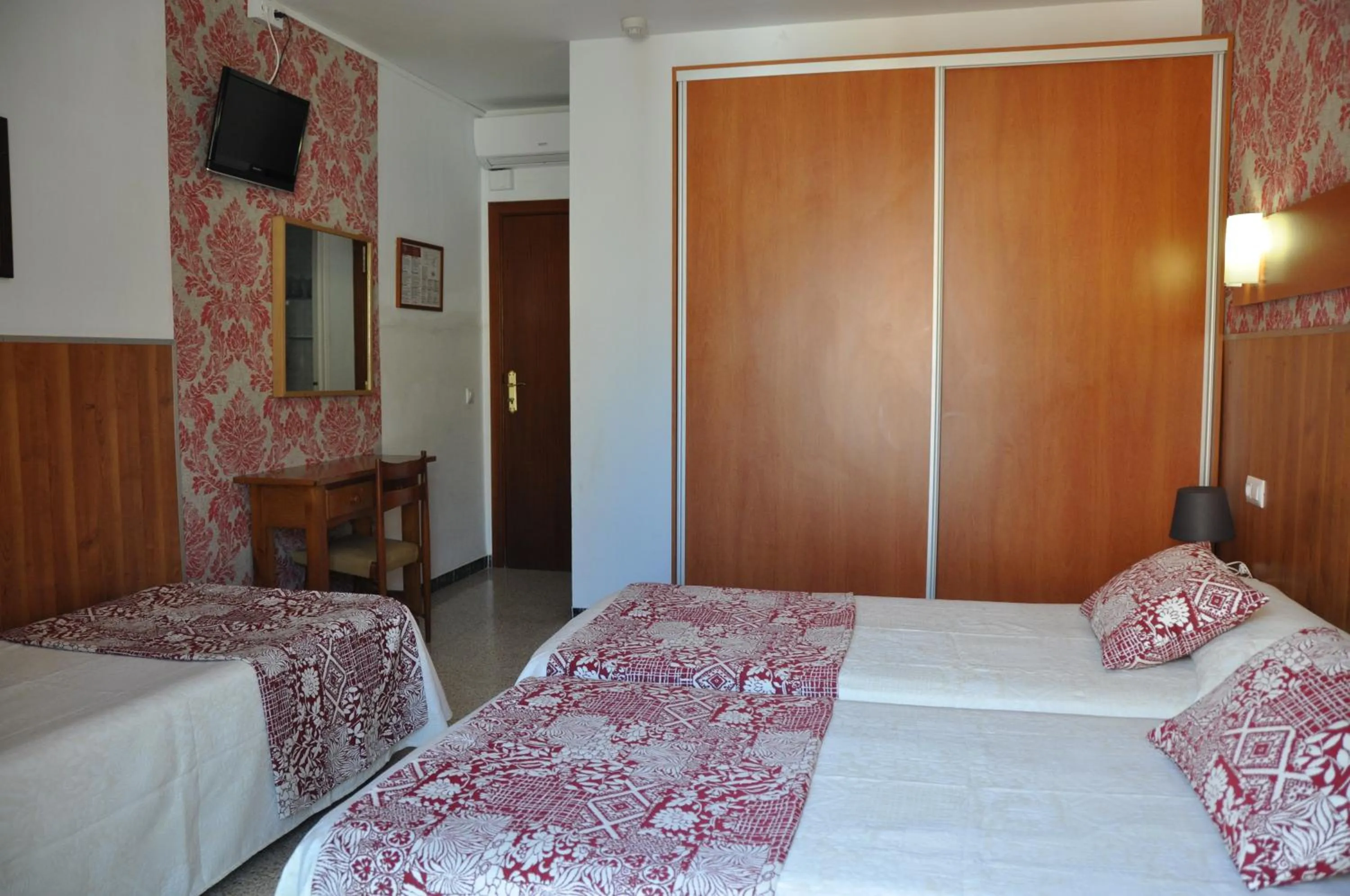 Hostal - Pensión El Amigo