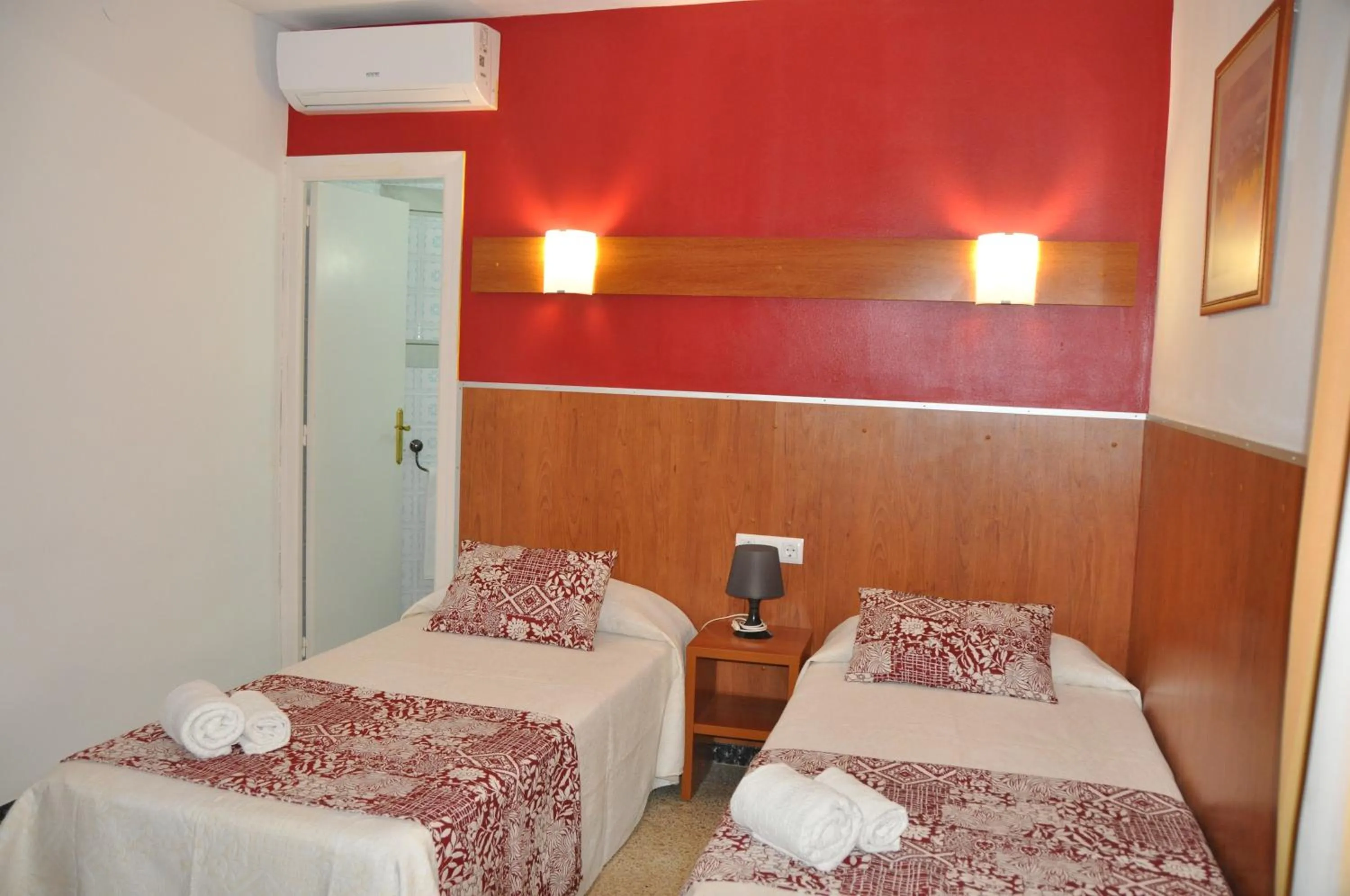 Hostal - Pensión El Amigo