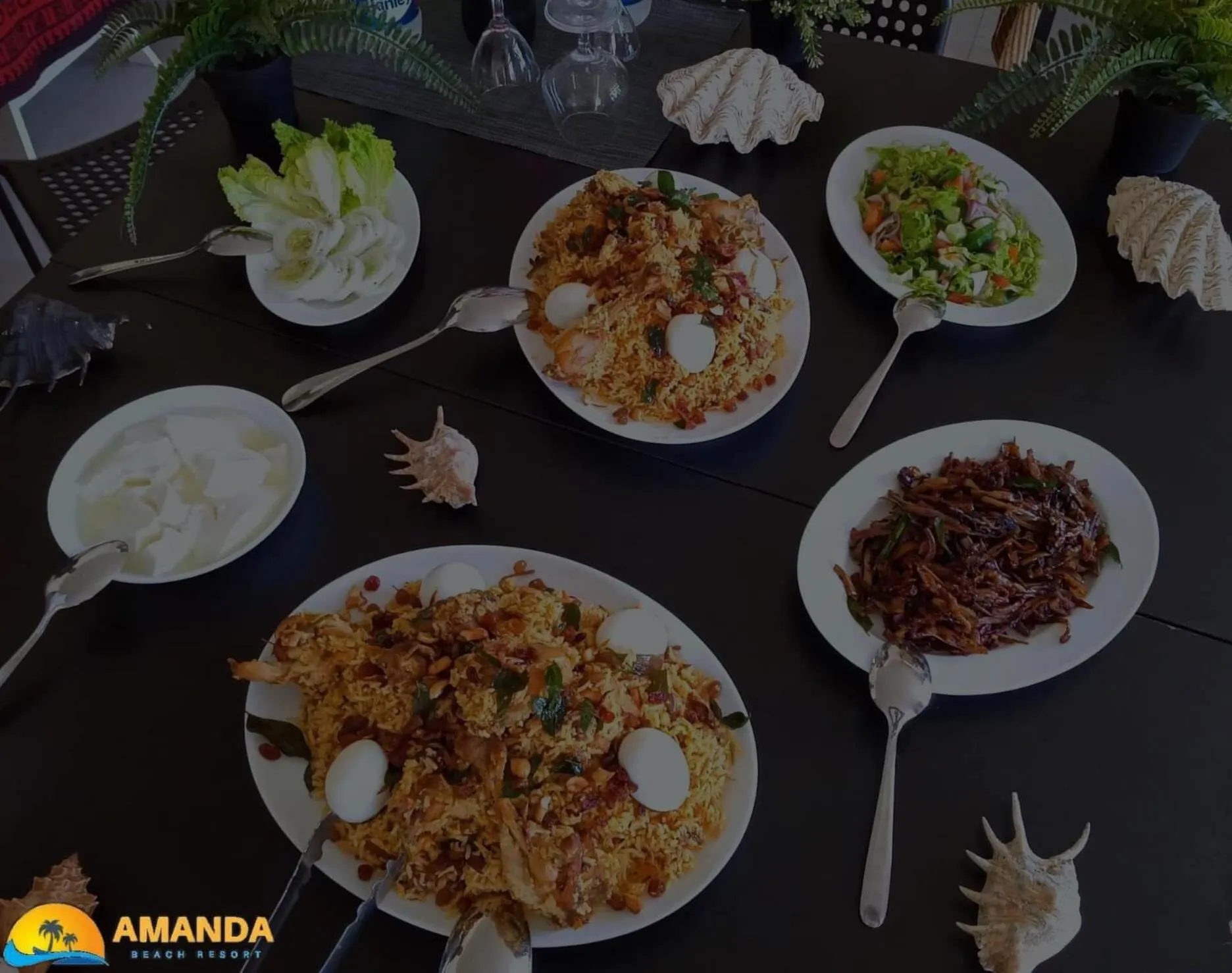 Restaurant/places to eat in Amanda Beach Resort