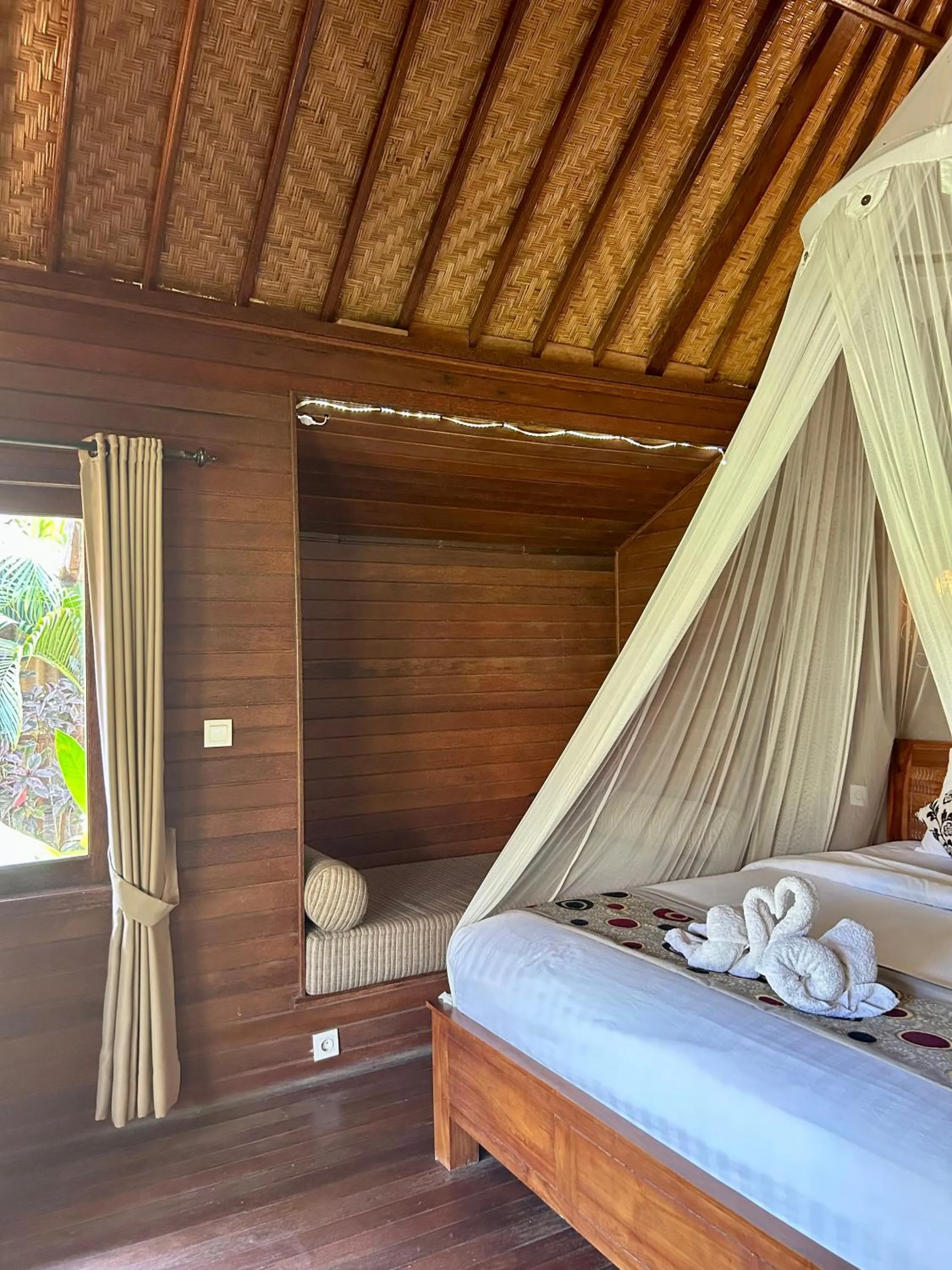 Bed in Island Garden Huts Lembongan