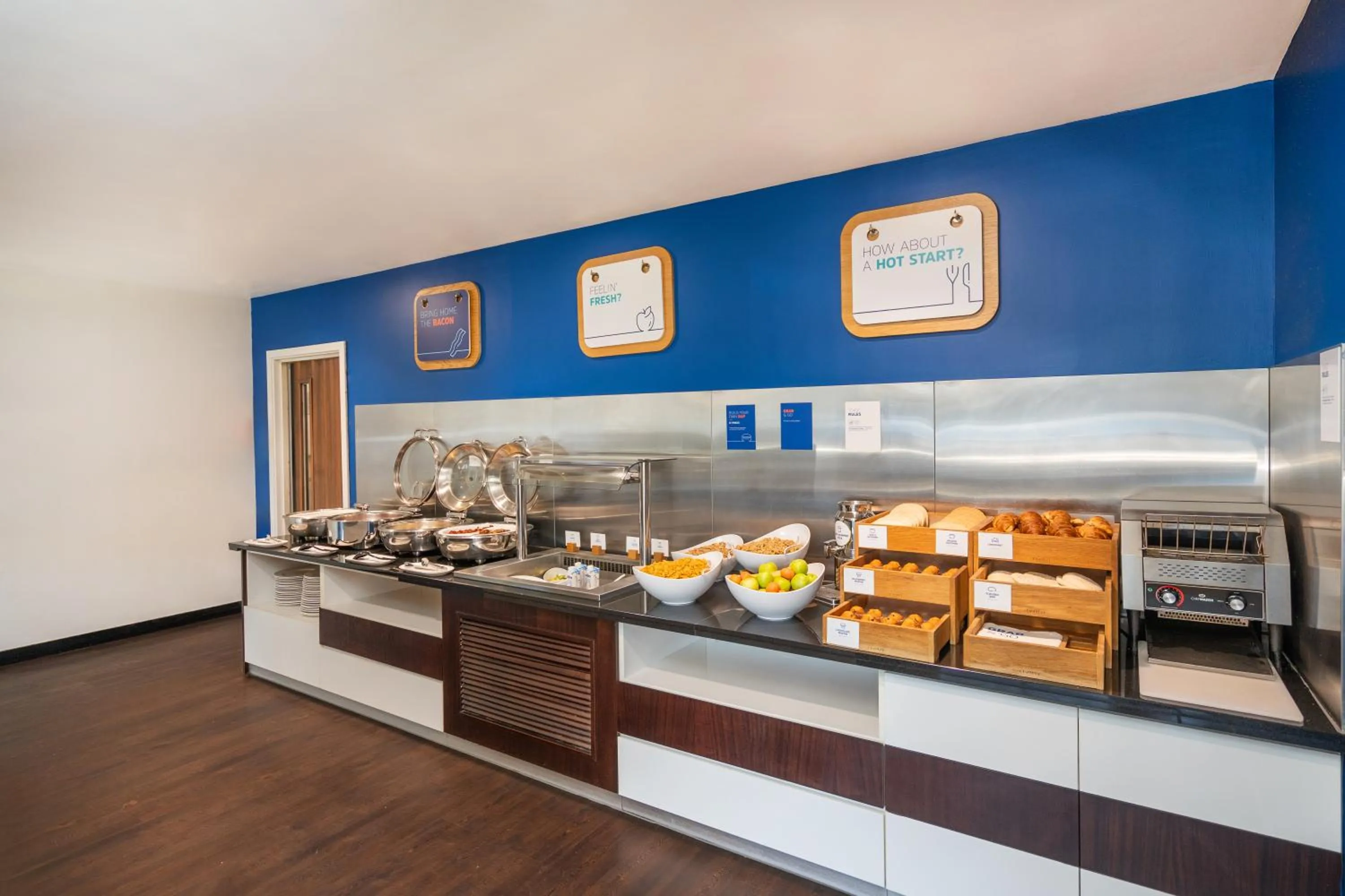 Breakfast in Holiday Inn Express Cambridge Duxford M11 Jct 10, an IHG Hotel