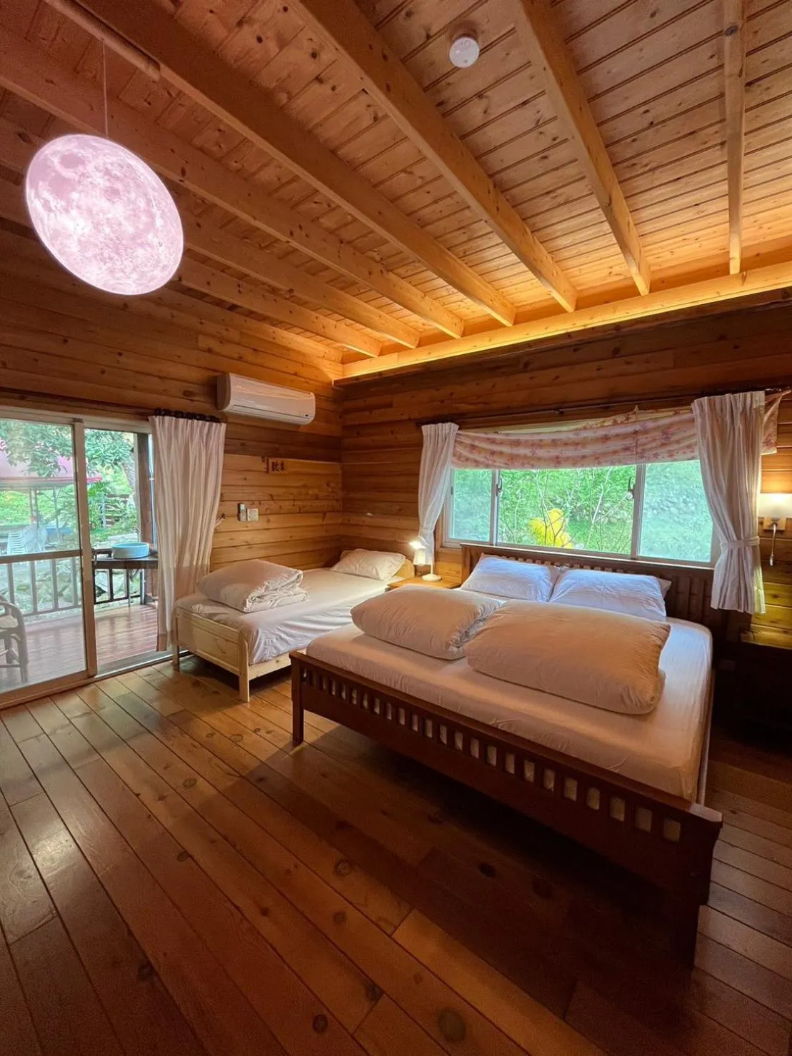 Photo of the whole room in Wen Qiao Villa