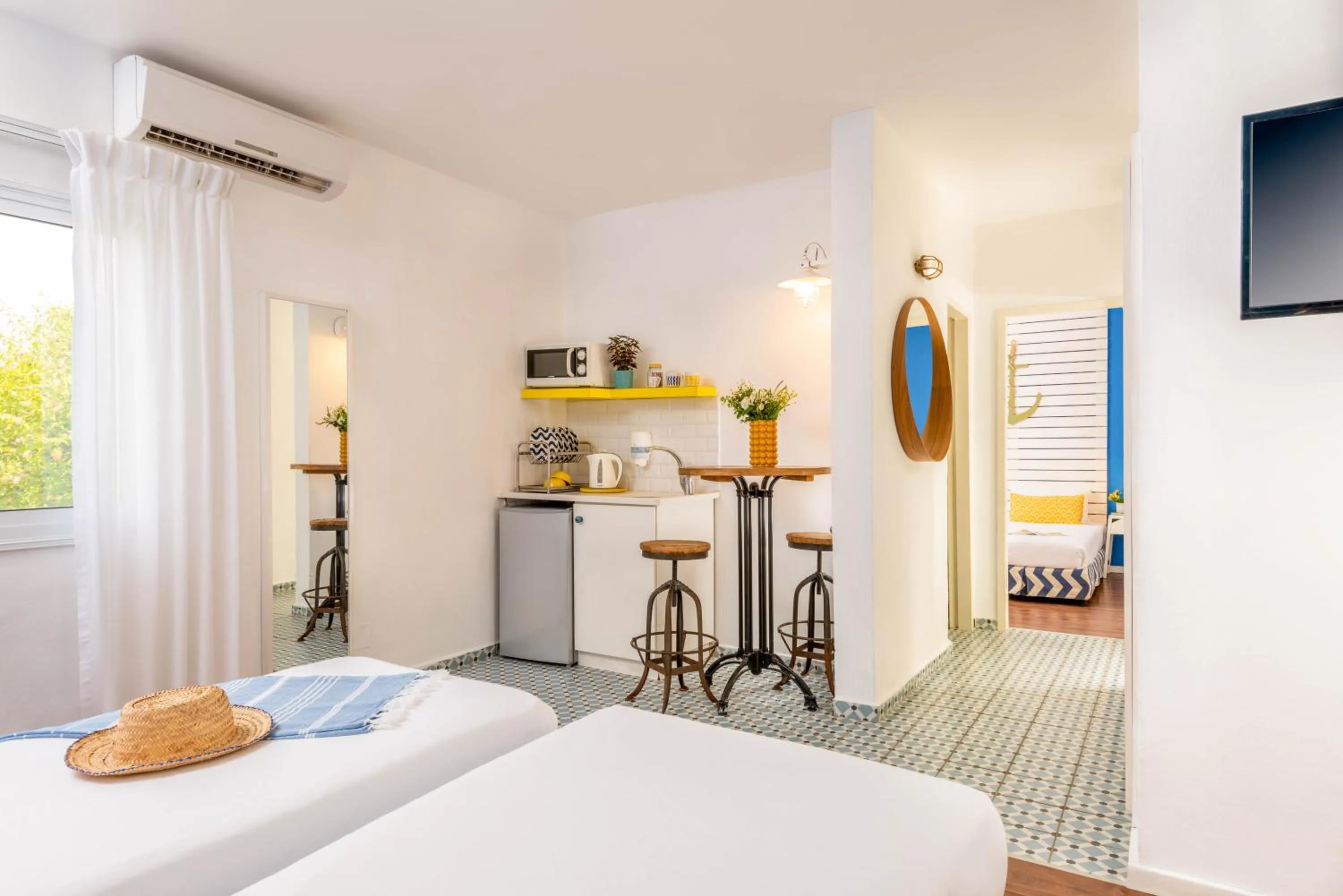 Photo of the whole room, Bed in Travel Hotel Gesher Haziv