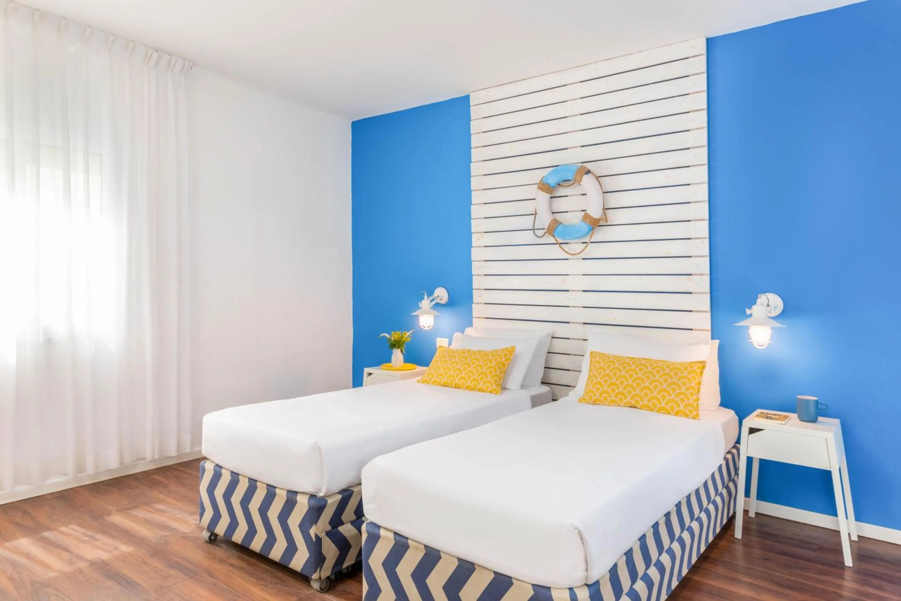 Photo of the whole room, Bed in Travel Hotel Gesher Haziv